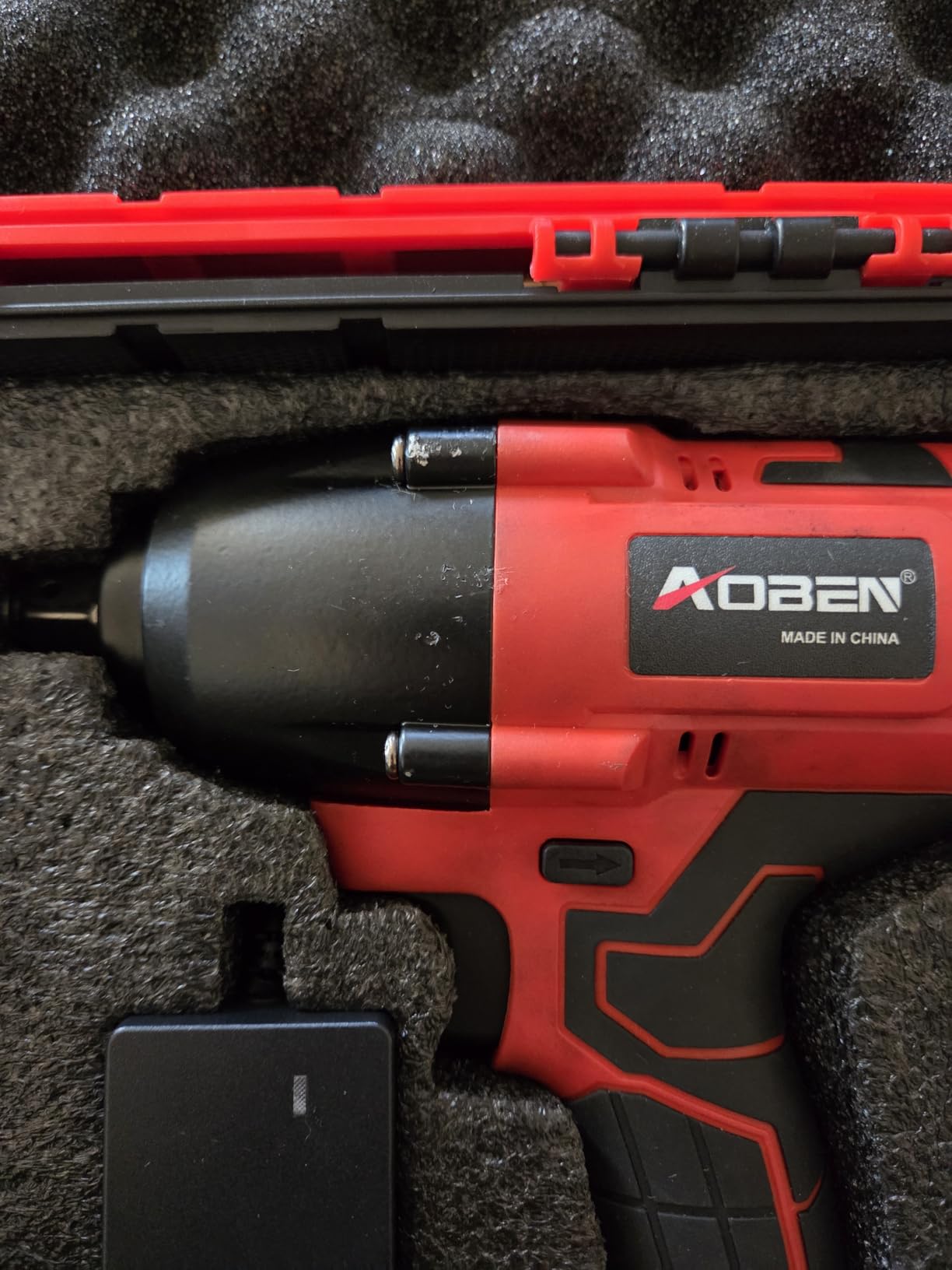 AOBEN Cordless Impact Wrench 1/2 Inch, Power Impact Gun Kit, Max 600N.M/450Ft-lbs High Torque Electric Impact Driver for Car RV Tire, 4.0Ah Battery, Charger, 6 Sockets & Storage Tool Case customer photo 2