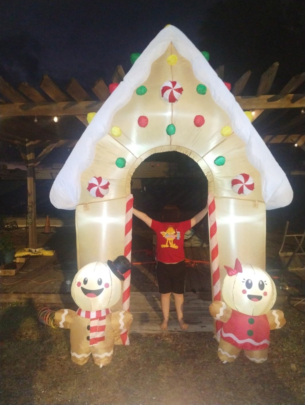 GOOSH 11.8 FT Christmas Inflatables Decorations Archway, Gingerbread Inflatable Yard Decorations with LED Lights, Inflatable Christmas Arch for Outdoor Party Yard Decor customer photo 1