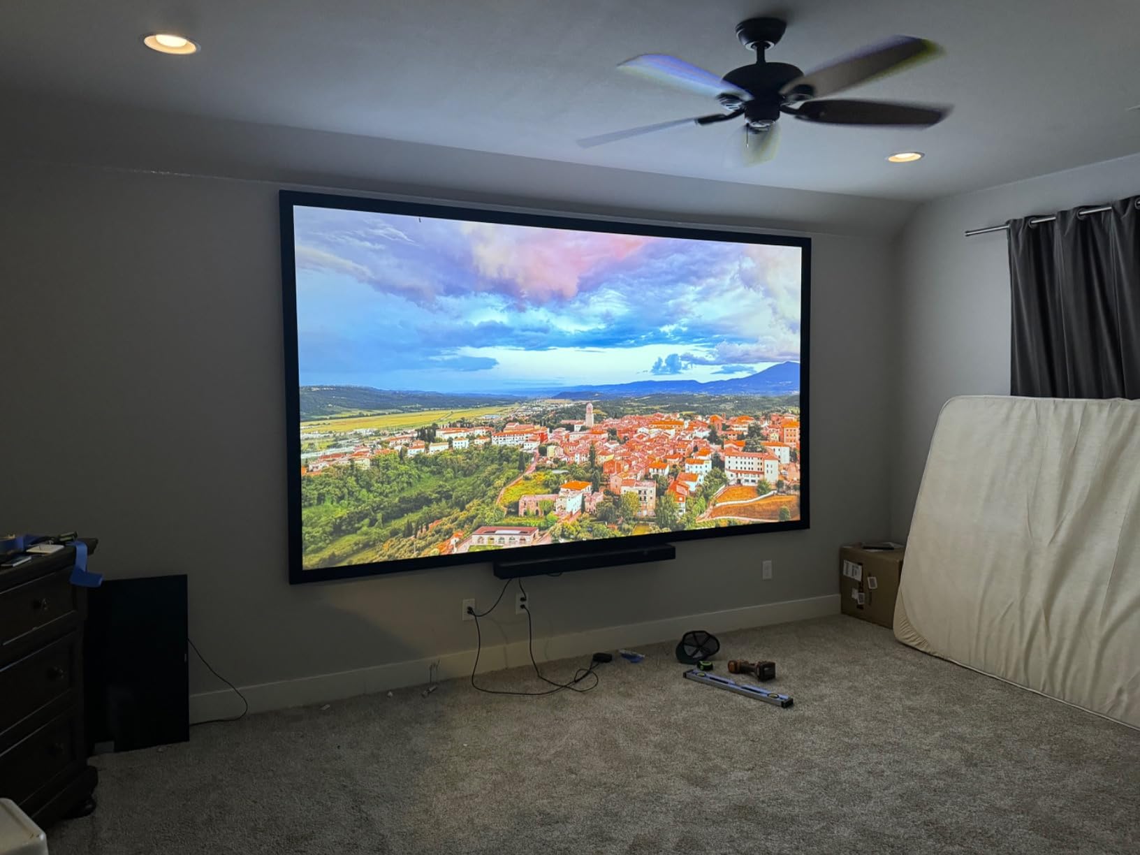 ViewSonic LX700-4K 4K UHD Laser Gaming Projector 3500 Lumens 240Hz Xbox customer photo 1