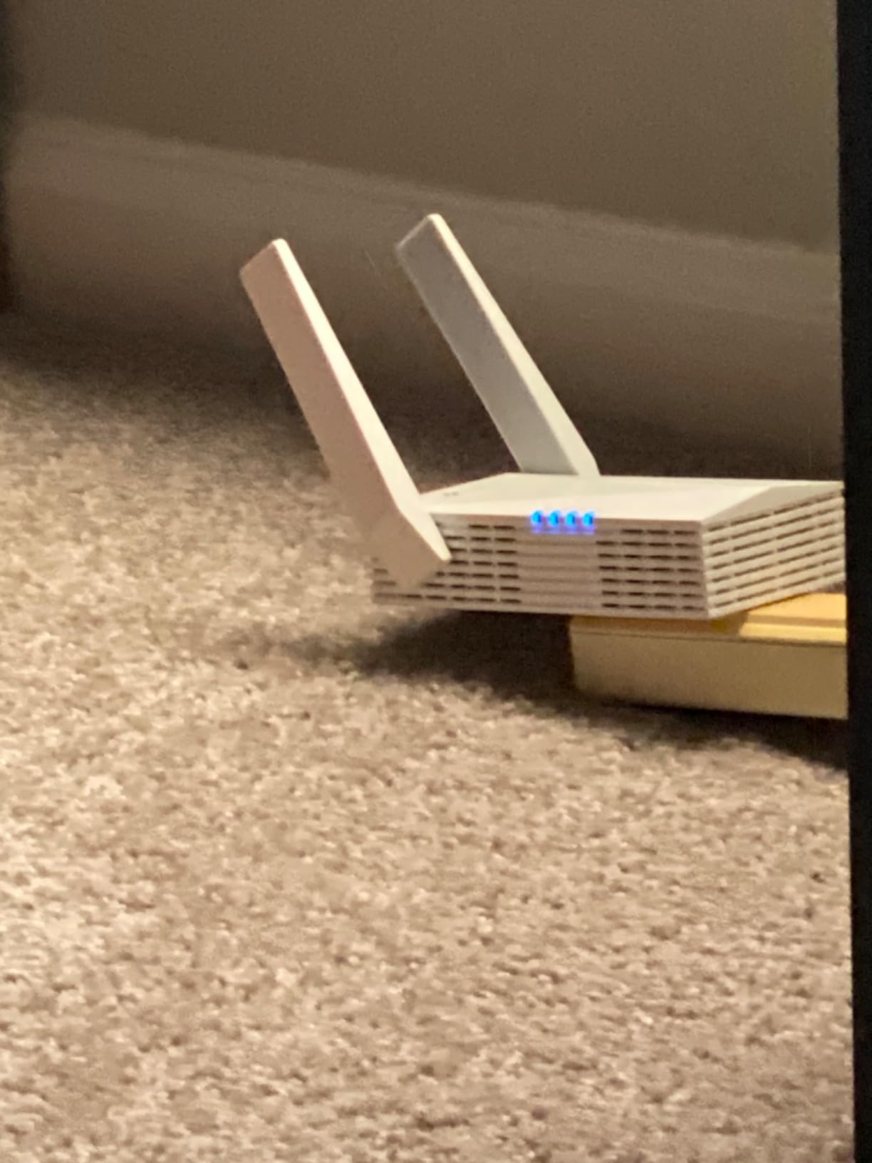 TP-Link RE615X AX1800 WiFi 6 Range Extender w/Ethernet Port | 1.8G Dual-Band Wireless Repeater Amplifier | Up to 2100 Sq. Ft., 64 Devices | Internet Signal Booster | APP Setup | EasyMesh Compatible customer photo 2