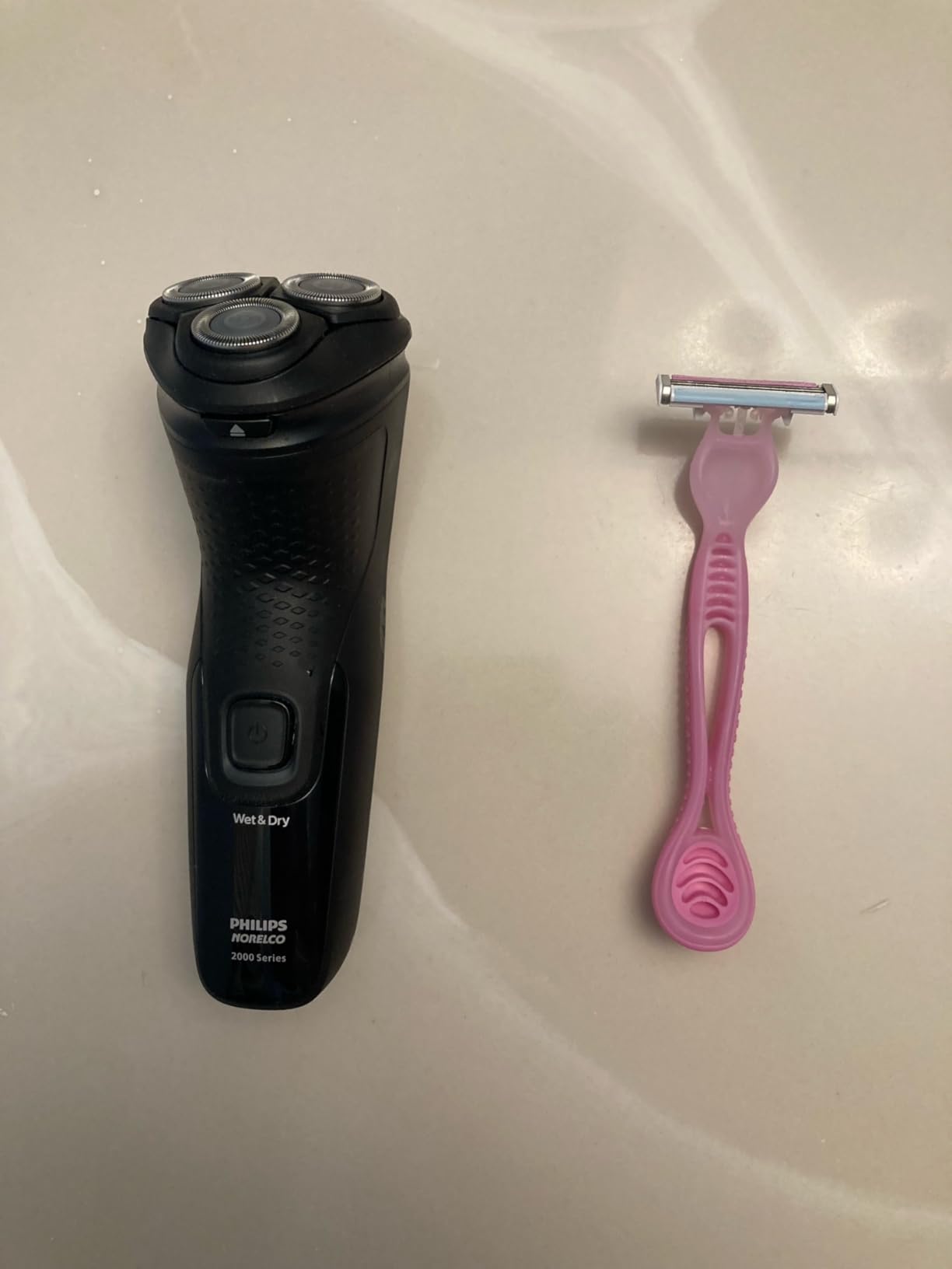 Philips Norelco 2400 Series Electric Shaver, Deep Black | 27 Self Sharpening ComfortCut Blades, 4D Flex Heads, Wet or Dry Use, 2-Year Blade Life, Pop-up Trimmer, X3001/90 customer photo 1