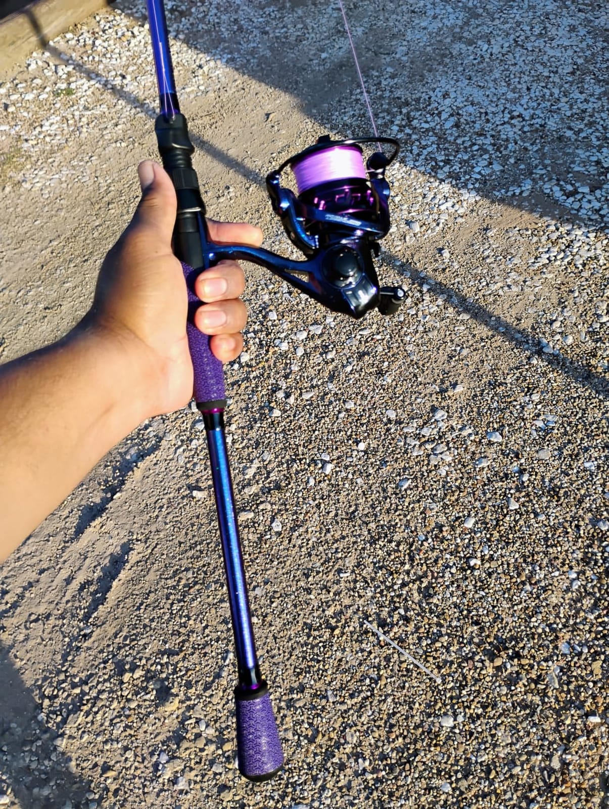 KastKing Royale Legend Pro Spinning Fishing Reels | Max Drag: 25 lb, 10+1 BB, 9.2 oz, Lightweight & Powerful Carbon Fiber Frame, 6.2:1 Gear Ratio customer photo 2