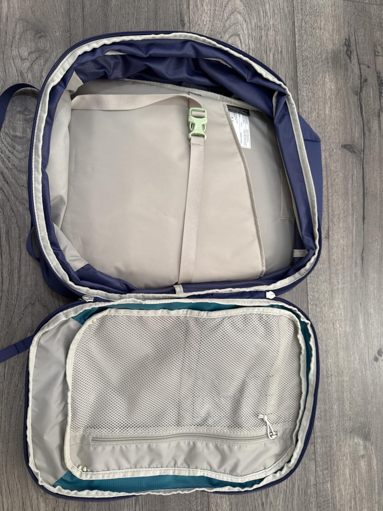 Osprey Daylite Expandable 26+6 Travel Pack, Yellow OS | travel backpack, carry on bag, laptop sleeve, personal item customer photo 2