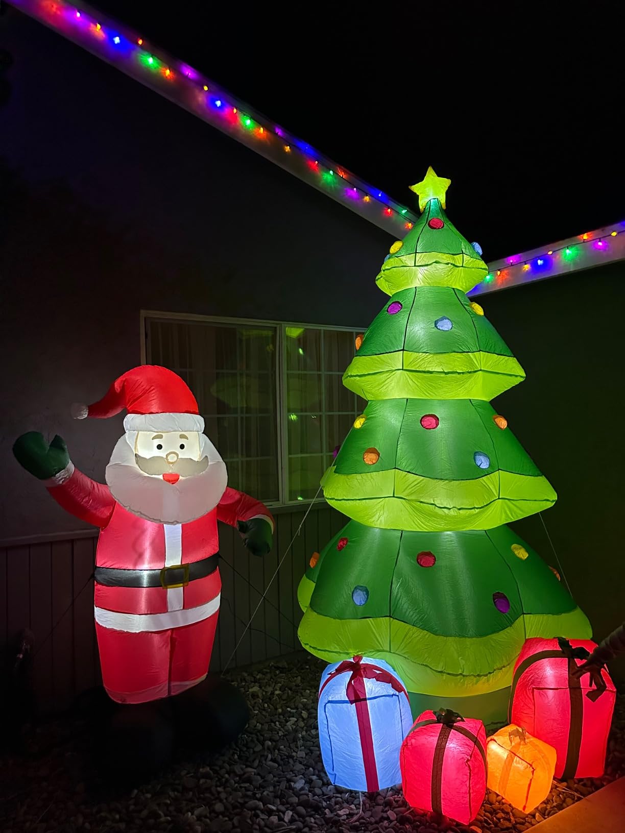 Best Choice Products 10ft Inflatable Christmas Tree, Large Lighted Outdoor Blow Up Holiday Decor for Yard, Lawn, Backyard, Home w/ 10 LED Lights, Color-Changing Star, Lighted Gifts customer photo 1