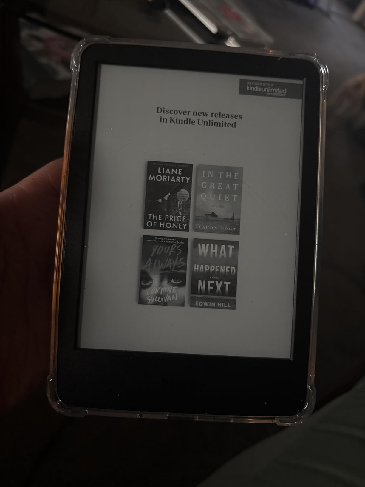 Like-New Amazon Kindle 16 GB (newest model) - Lightest and most compact Kindle, now with faster page turns, and higher contrast ratio, for an enhanced reading experience - Matcha customer photo 1