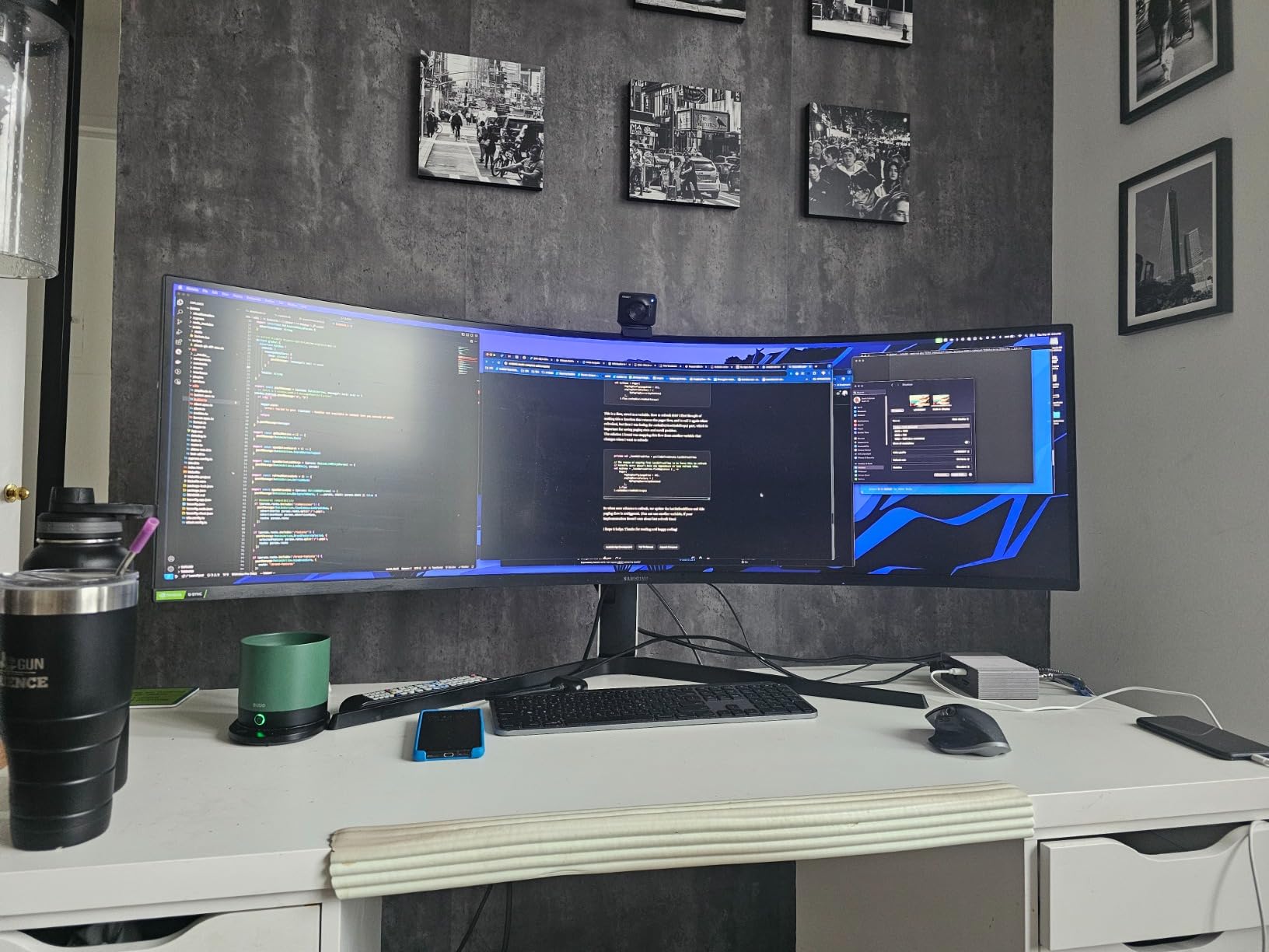 Samsung 49” Odyssey G9 Series DQHD 1000R Curved Gaming Monitor, 1ms(GtG), VESA DisplayHDR 1000, 240Hz, AMD FreeSync Premium Pro, Height Adjustable Stand, Ultrawide Screen, LS49CG954ENXZA, 2024 customer photo 1