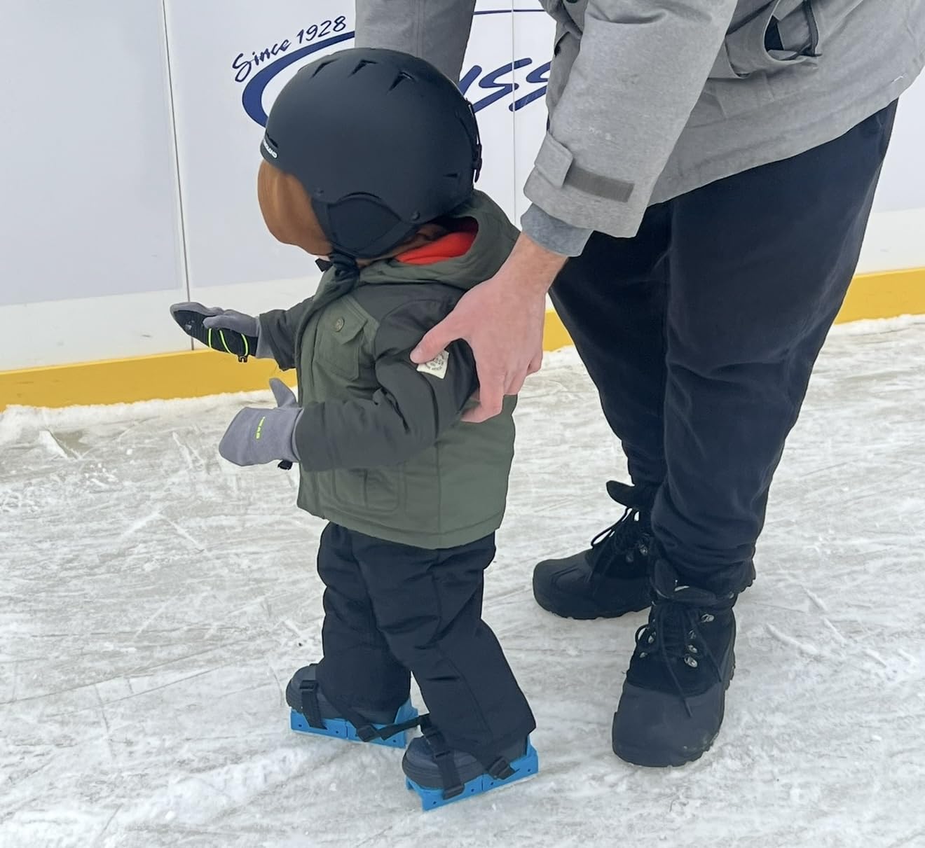 Adjustable Double Runner Toddler Kids Ice Skates with Strap Fastening customer photo 1