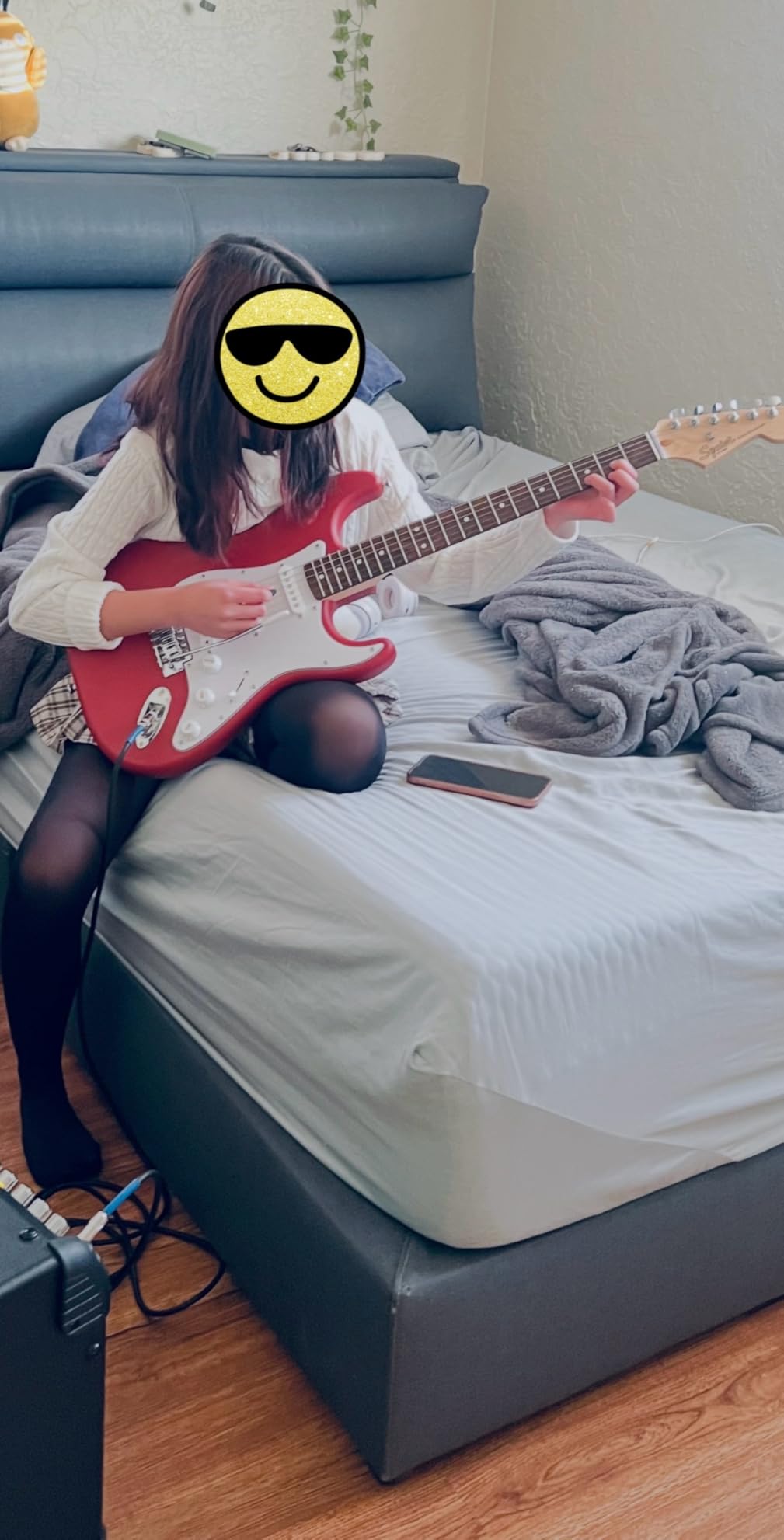 Fender Squier Stratocaster Beginner Electric Guitar, 2-Color Sunburst | Starter electric guitar for kids and adults, free lessons included, 2-year warranty, Strat-style, under $200 customer photo 2