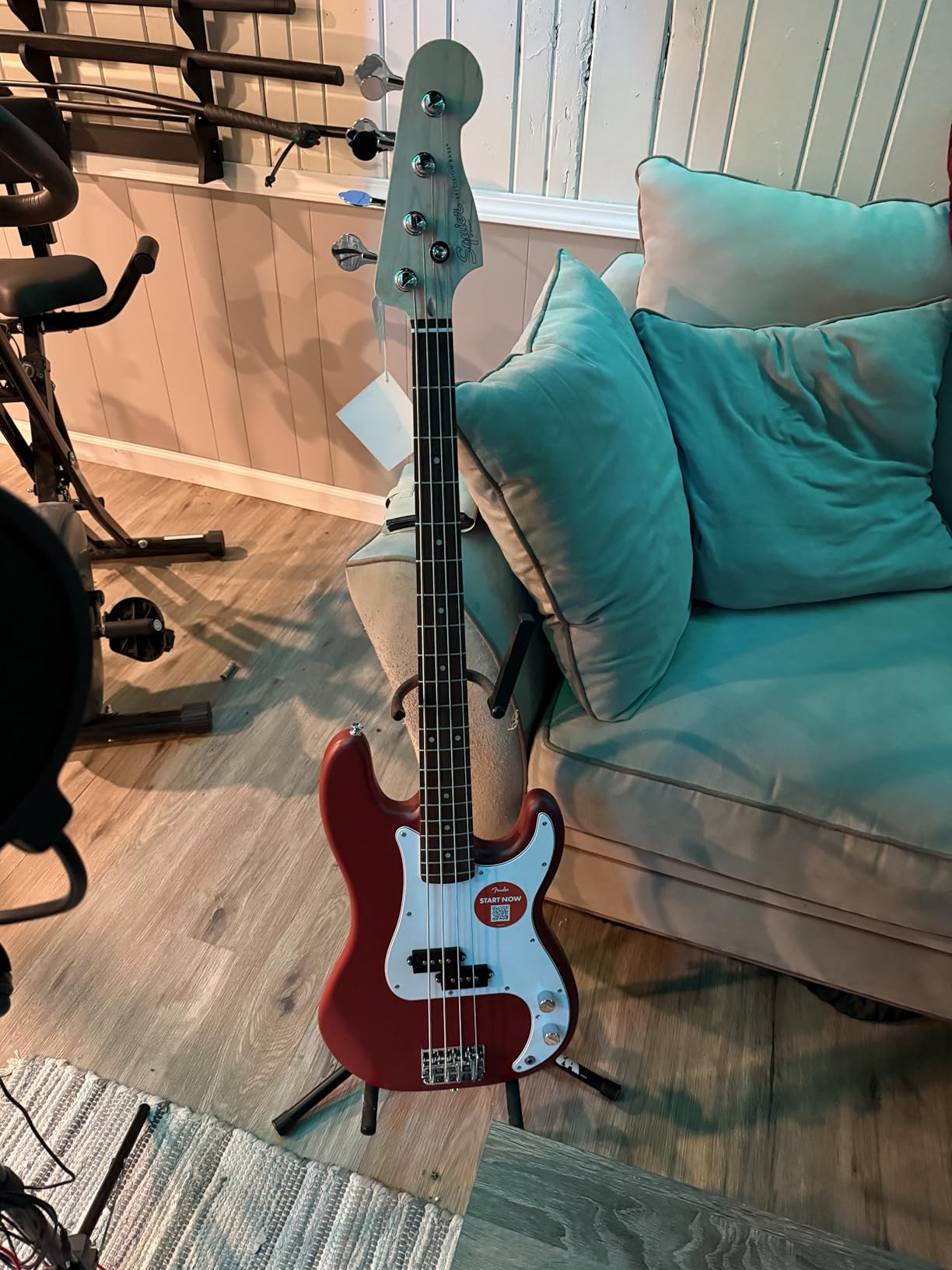 Fender Squier Debut Series Precision Bass Guitar, Beginner Guitar, with 2-Year Warranty, Includes Free Lessons, 2-Color Sunburst with Matte Finish customer photo 2