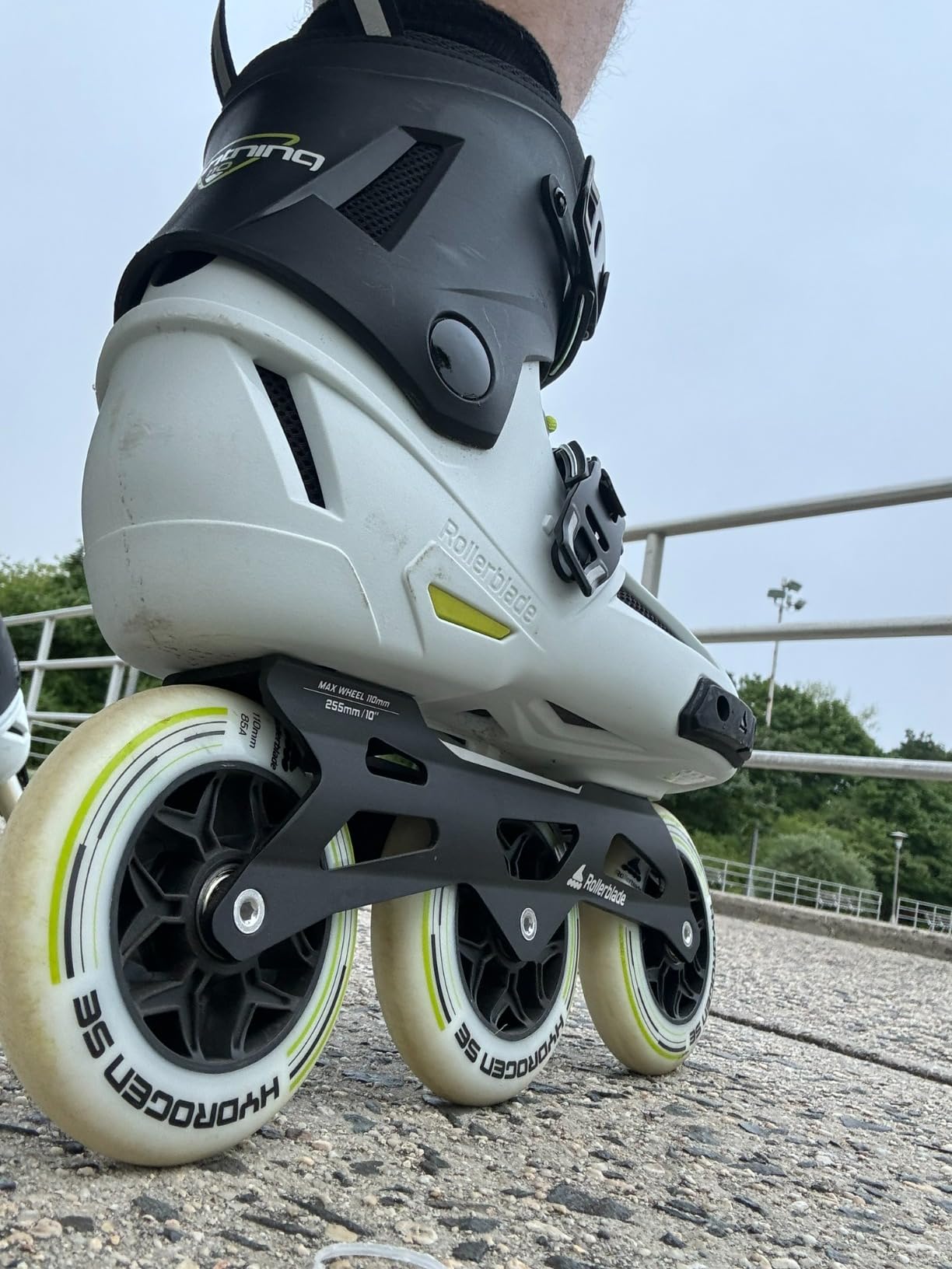 Rollerblade Lightning 110 Unisex Adult Urban Inline Skate, White and Black customer photo 1