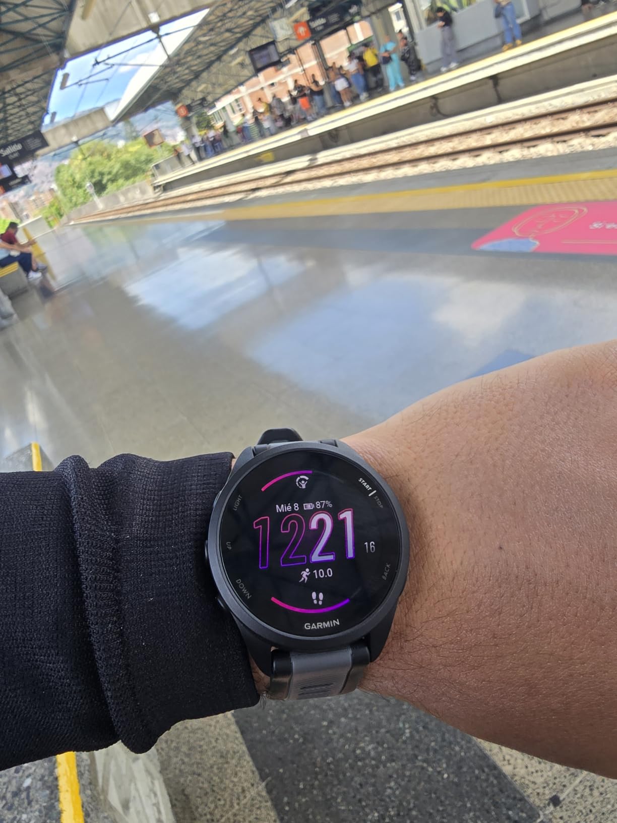 Garmin Forerunner 165, Running Smartwatch, 43mm, Black | Essential Training & Recovery Features, Built-In GPS for Distance, Pace & Speed, Garmin Coach, Daily Suggested Workouts customer photo 1