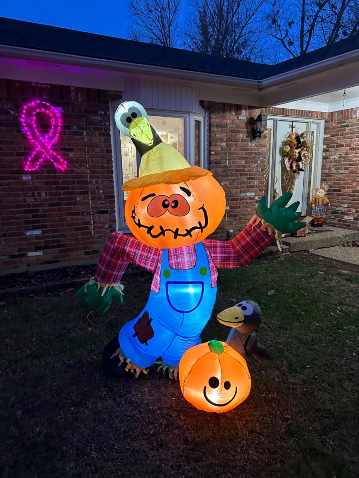 COMIN 6FT Thanksgiving Inflatables Fall Harvest Scarecrow Outdoor Decor | Built-in LEDs and fall harvest scarecrow with crows and pumpkin for Thanksgiving lawn, garden, porch and party displays customer photo 2