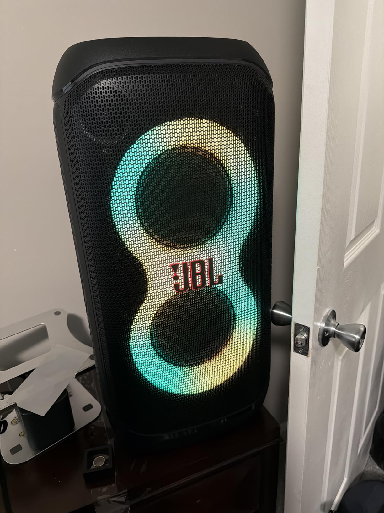 JBL PartyBox Stage 320 - Portable Party Speaker with Telescopic Handle & Wide, Sturdy Wheels, Powerful JBL Pro Sound, Futuristic lightshow, Up to 18 Hours of Play time, Splash Proof (Black) customer photo 2