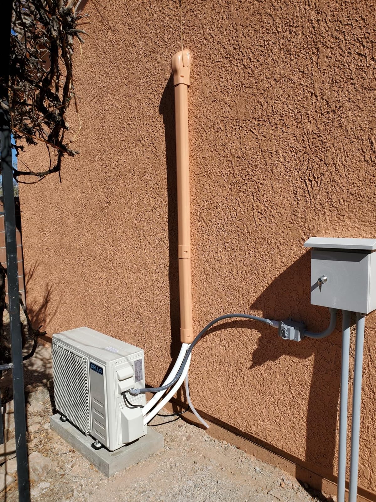 DELLA Optima Series 12,000 BTU Mini Split AC, Hyper Heat Down to -13°F, Up to 550 Sq. Ft, 23 SEER2 115V, Energy Star, WiFi & Alexa, Inverter AC with 1 Ton Pre-Charged Heat Pump & 16.4ft Kit customer photo 2