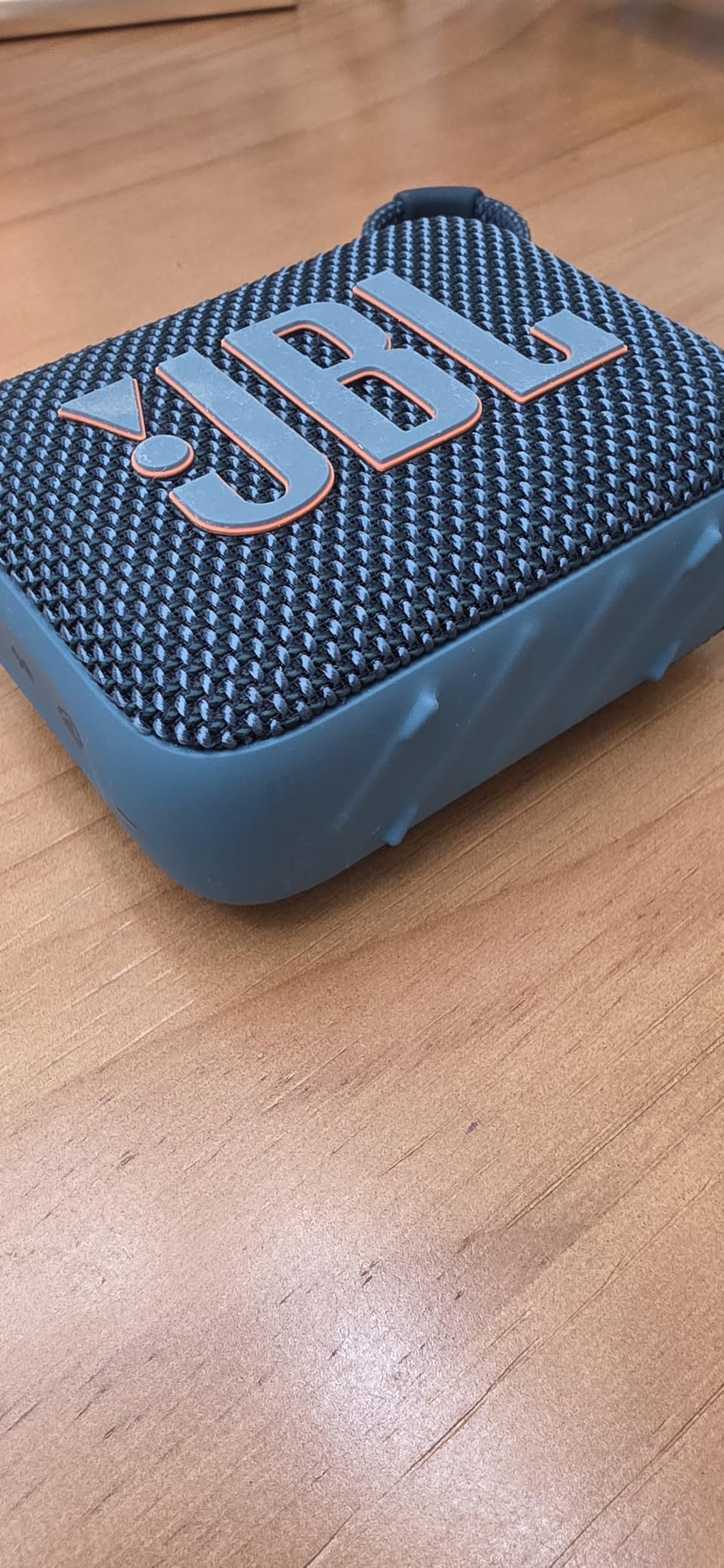 JBL Go 4 - Ultra-Portable, Waterproof and Dustproof Bluetooth Speaker, Big JBL Pro Sound with Punchy bass, 7-Hour Built-in Battery, Made in Part with Recycled Materials (Black) customer photo 1
