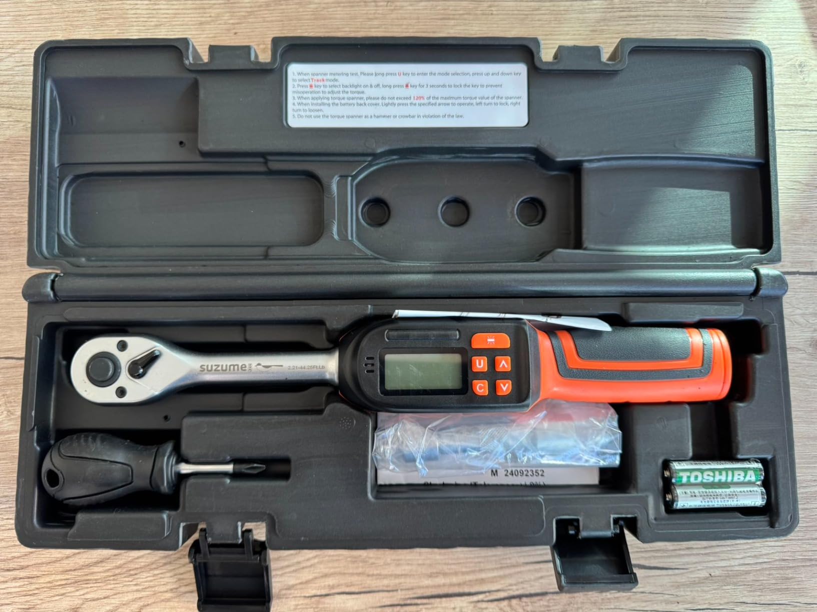 SUZUME Digital Torque Wrench 3/8 Drive (5.02-99.57 Ft. Lb / 6.8-135 N.m) customer photo 1