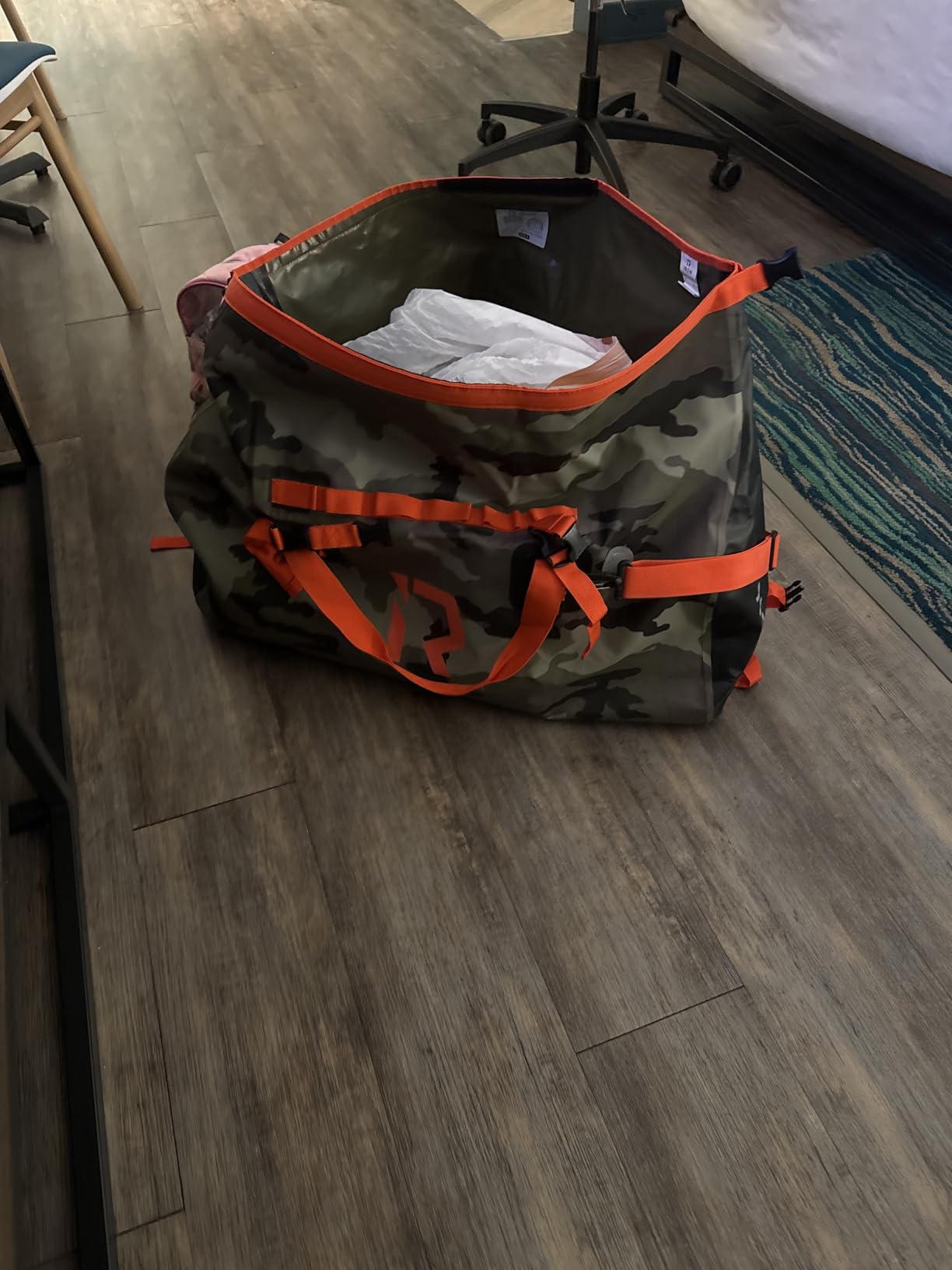 BORLENI Waterproof Motorcycle Duffel Bag Tail Bag 50L Dry Bags Luggage | Roll Top Closure, Shoulder Straps, Inner Pocket and Mesh Pocket customer photo 1