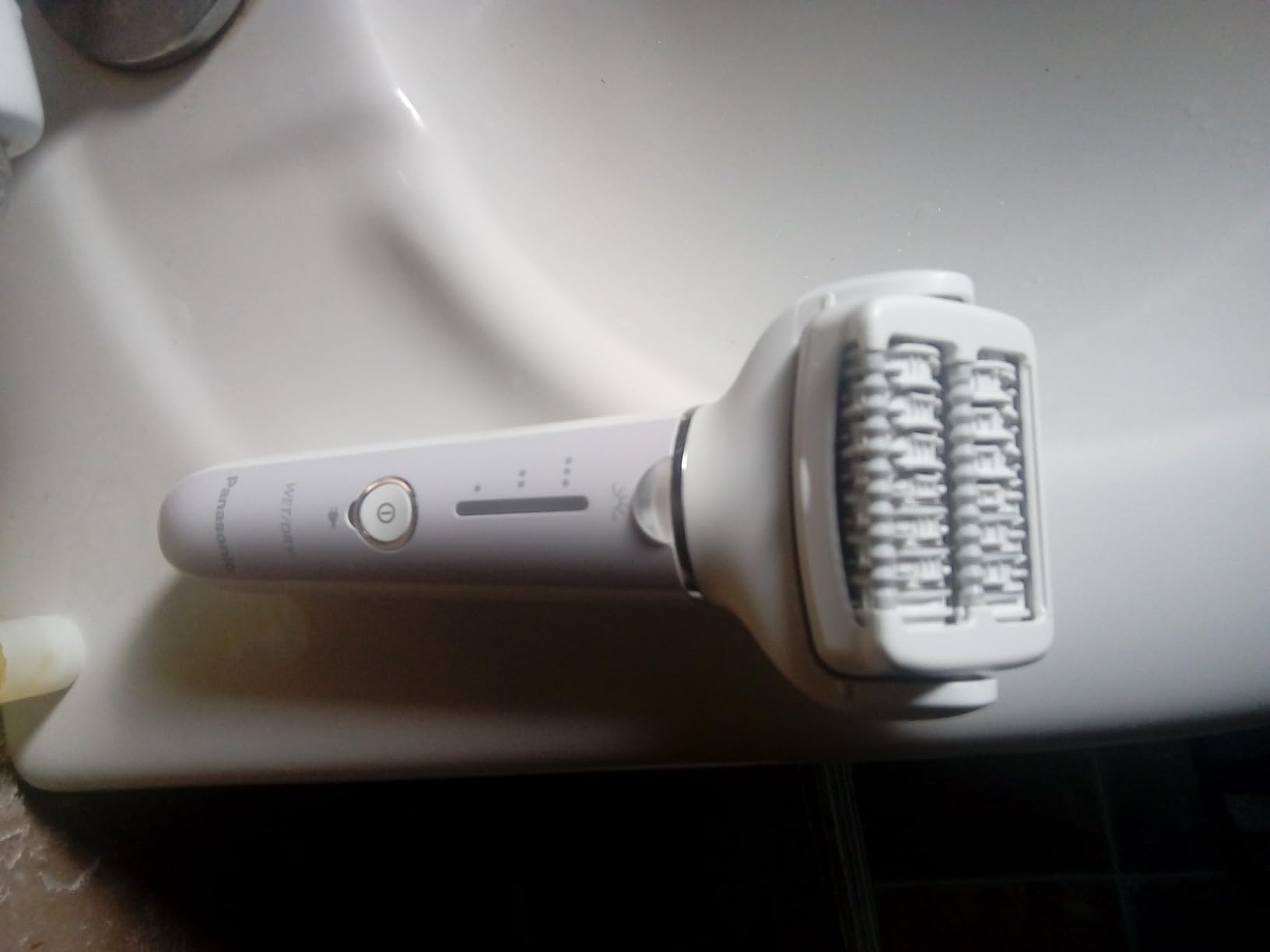 Panasonic Epilator with Gentle Cap, Electric Hair Removal Tool for Home, 3 Speed Settings, Wet Dry, Washable - ES-EY30 customer photo 2