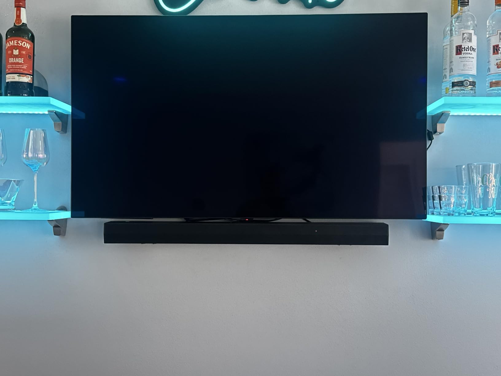 LG S60T 3.1 ch. Soundbar with Wireless Subwoofer, Dolby Audio, TV Synergy, Wow Interface, AI Sound Pro - Black customer photo 2