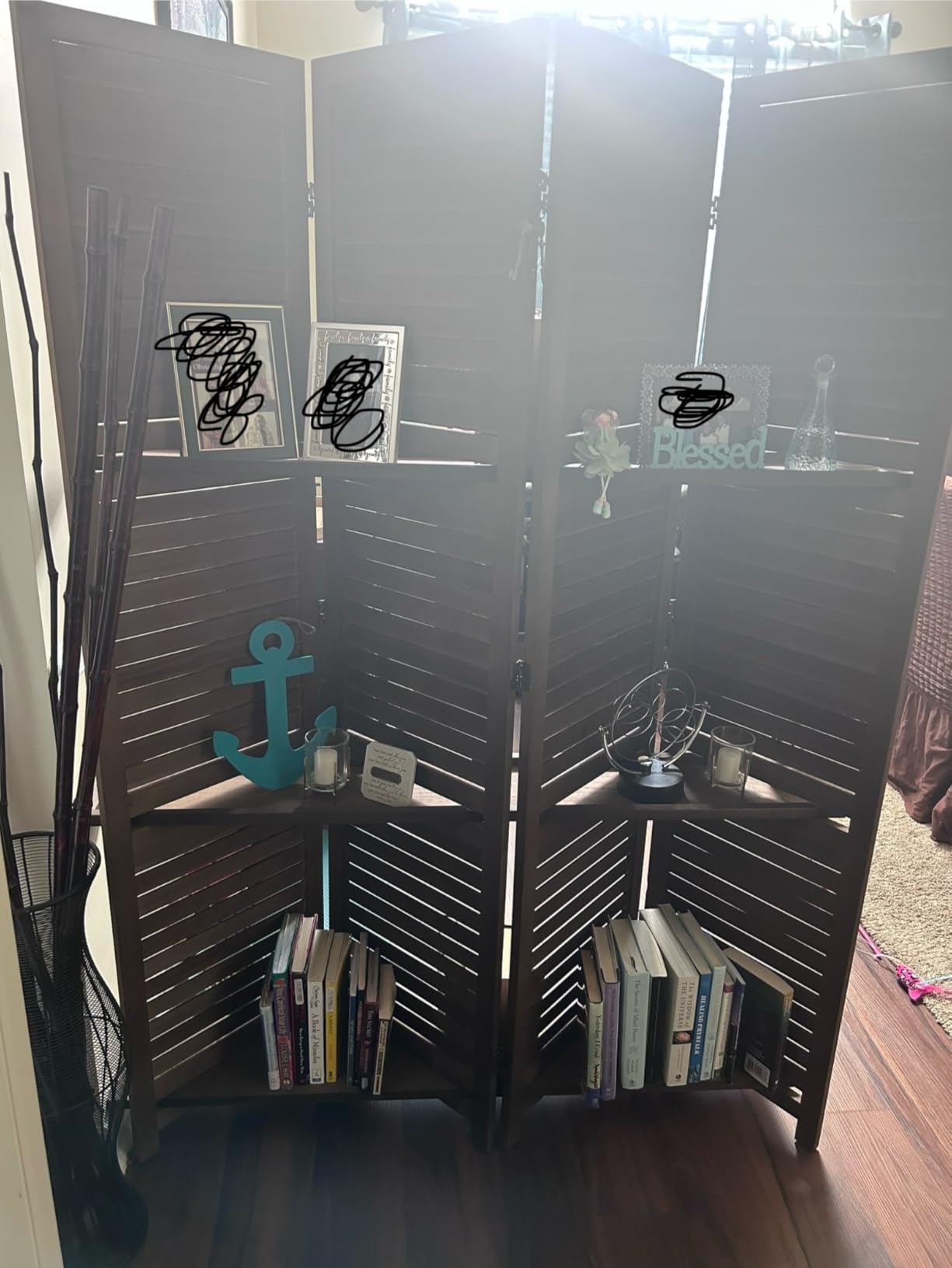 Partition Room Dividers, Folding Wood Privacy Screen with Three Display Shelves Suitable for Home Office, Study, Art Display - 5 Panel, 67 * 64 inch (White-Washed) customer photo 1