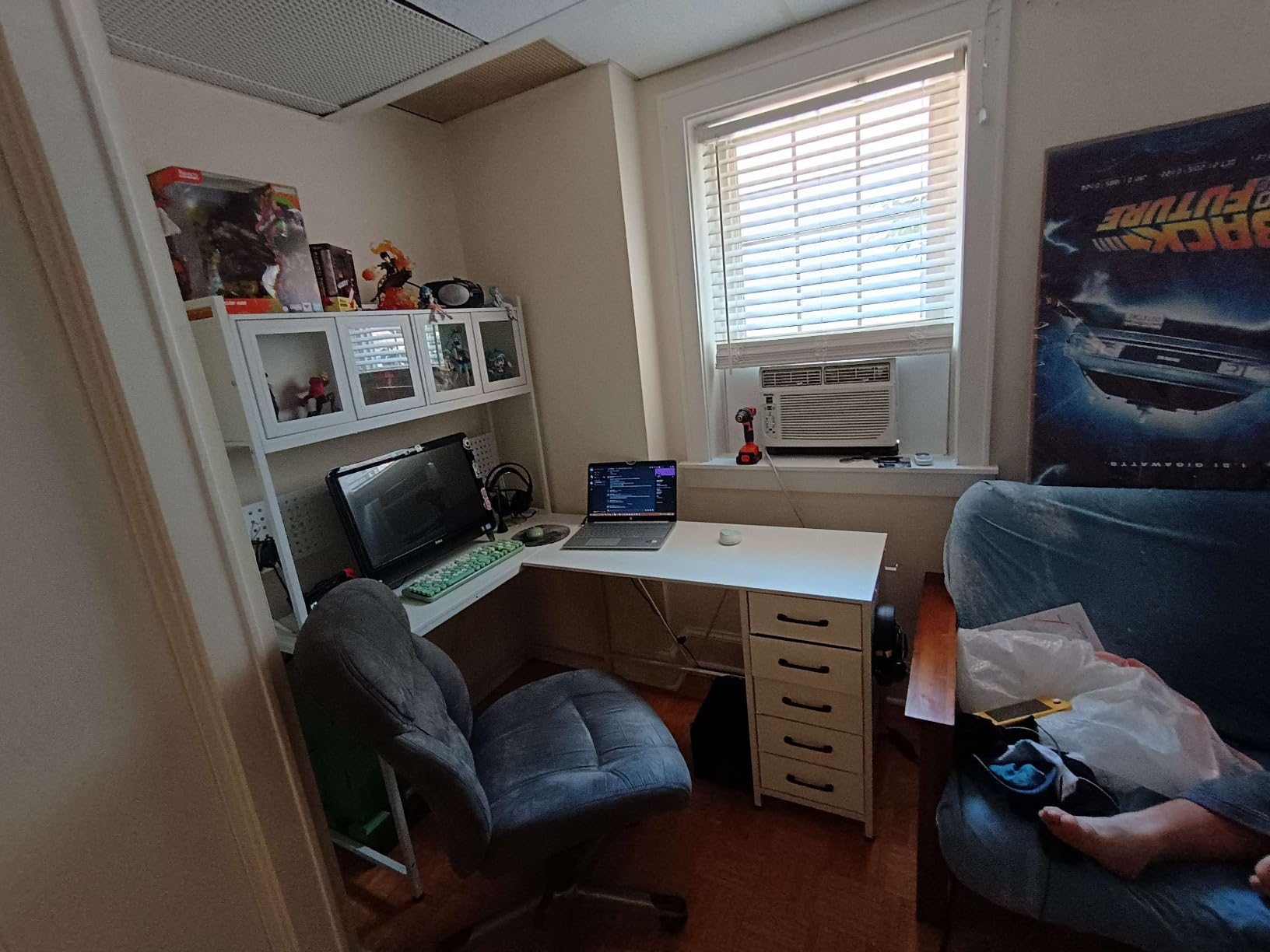 SEDETA L Shaped Gaming Corner Desk with Drawers, Hutch and Storage Shelves customer photo 2