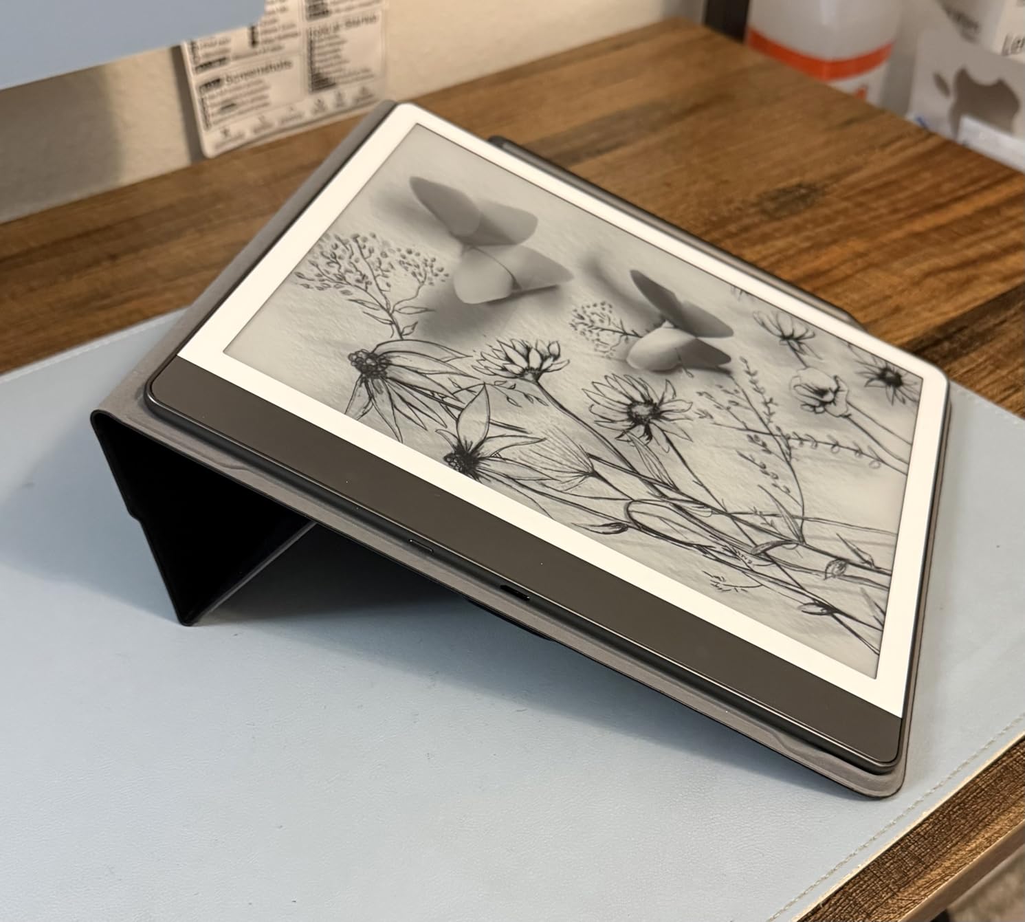 Amazon Kindle Scribe (64GB) - Your notes, documents and books, all in one place. With built-in AI notebook summarization. Includes Premium Pen - Tungsten customer photo 1