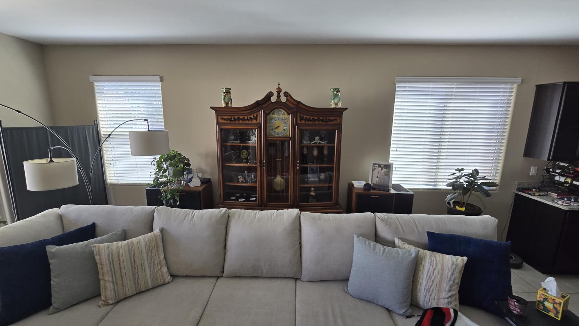 Klipsch Reference 5.2 Home Theater System, Bundle 2X R-625FA Floorstanding 2X R-12SW Subwoofer, R-52C Center, R-41M Bookshelf Speakers, and Yamaha RX-A2AB 7.2-Channel AV Receiver customer photo 2