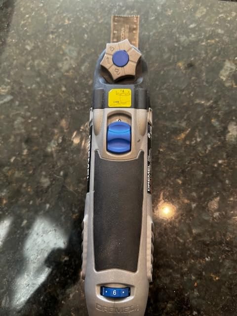 Dremel Multi-Max MM50-02 5.0 Amp Oscillating Tool Kit with Variable Speed | 15 Multitool Accessories and Storage Bag, Tool-Less Accessory Changes, 5.0-Amp Corded Oscillating Multitool customer photo 2