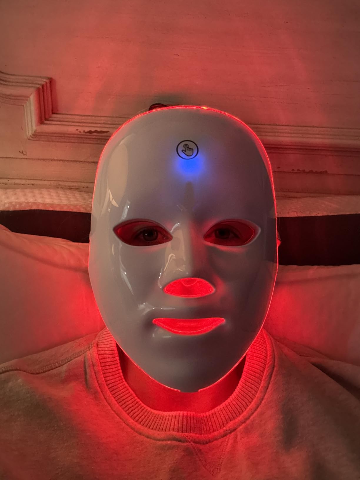 SUERBEATY Red Light Mask For Face, 7-1 Colors Red Light Face Mask, Facial Skincare At Home, Cordless, Portable and Rechargeable customer photo 2