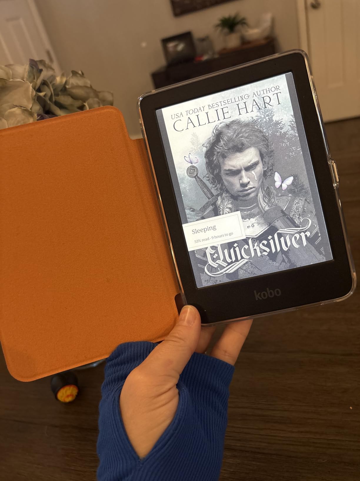 Kobo Clara Colour | eReader | 6” Glare-Free Colour E Ink Display | Dark Mode Option | Waterproof | Audiobooks | 16GB of Storage | Black customer photo 2
