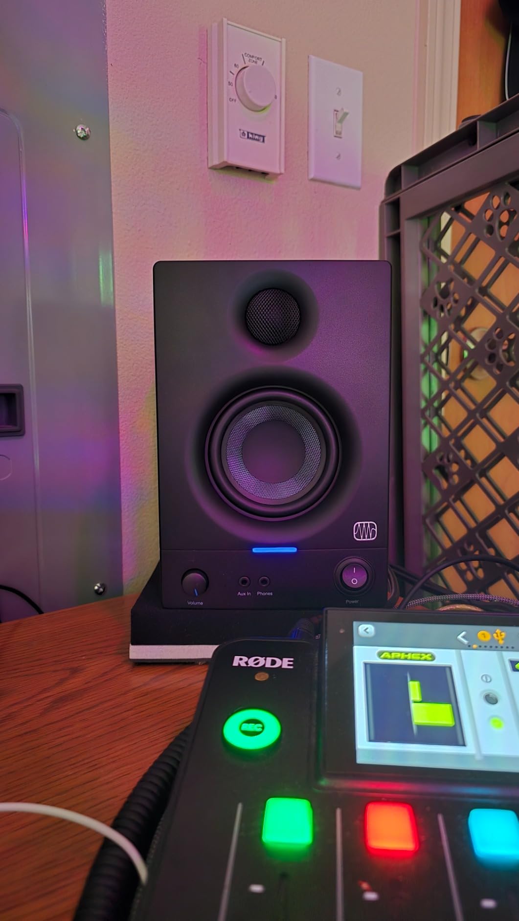PreSonus Eris 3.5 Powered Desktop Studio Monitors, Pair - 50W, White | 3.5