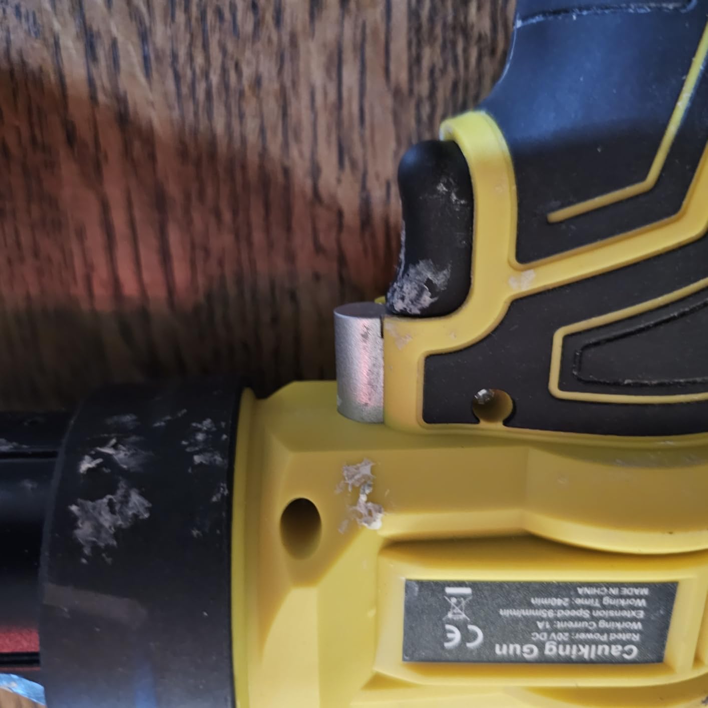 Cordless Caulking Gun for Milwaukee 18V Battery, Electric Caulk Adhesive Gun with 450lm LED Light, 4 Adjustable Speeds, Drip-free Caulk Gun, 10oz/300ml Caulking Tool for Filling, Sealing(No Battery) customer photo 2