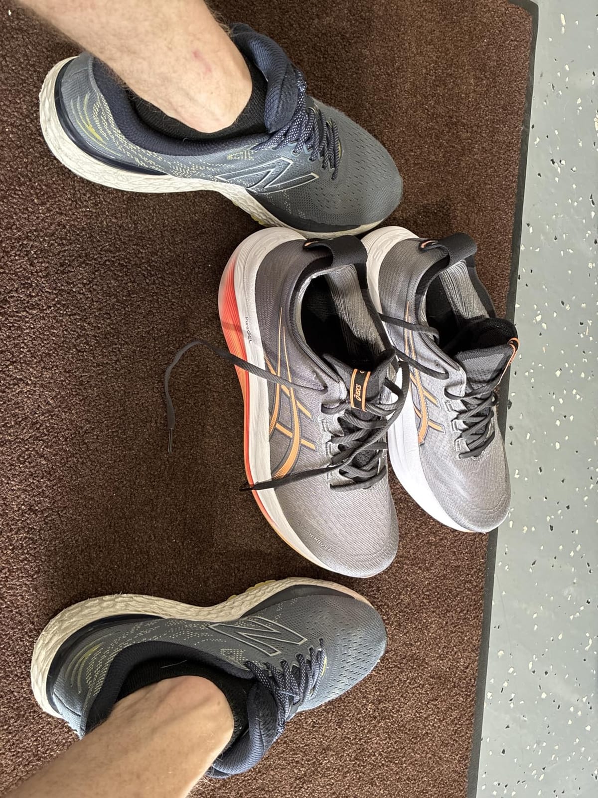 ASICS Men's Gel-Nimbus 27 Running Shoes customer photo 2