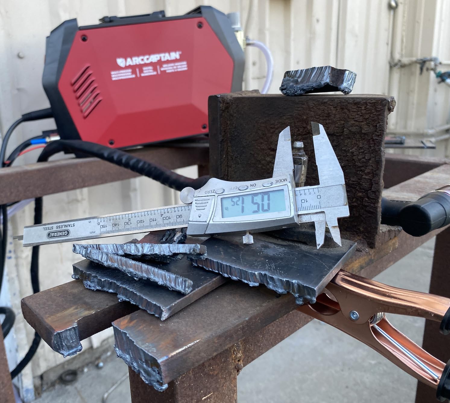 ARCCAPTAIN iControl CUT55 Pro Plasma Cutter Machine, 55Amp, 120V/240V customer photo 2