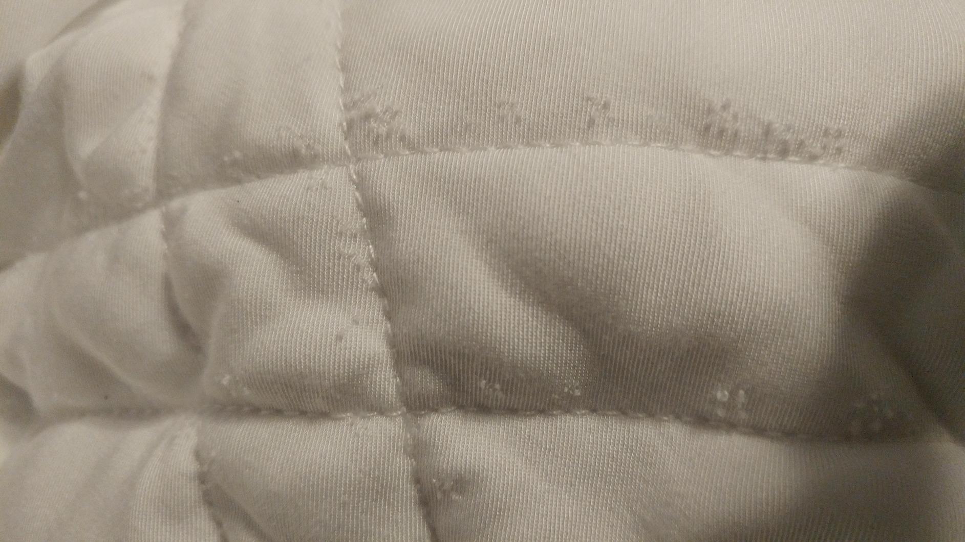 Aricove King Size Weighted Blanket, 22lbs, Cooling Weighted Blankets for Adults, Silky Soft Bamboo Viscose, 88x104 inches, Machine Washable, White customer photo 1