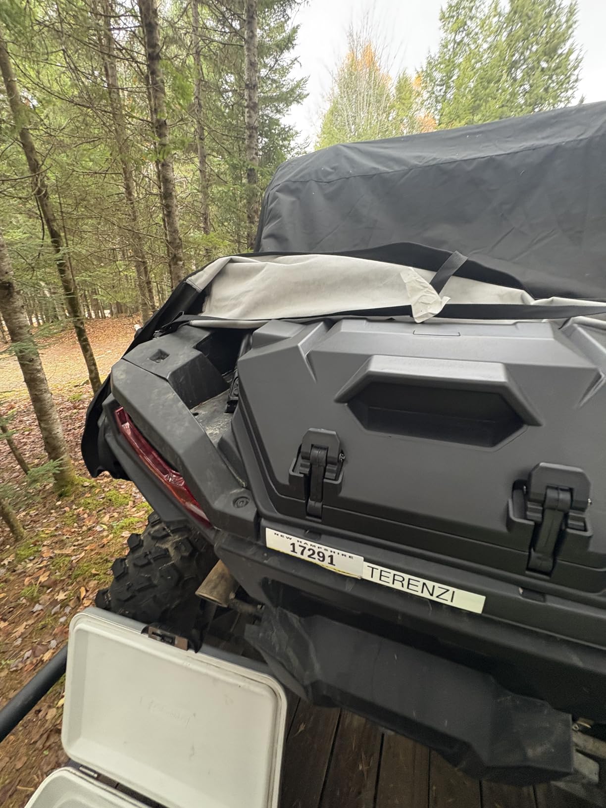 KEMIMOTO UTV 82QT Rear Cargo Storage Box Water Resistant Replace #2889611 | Compatible with Polaris RZR XP 1000/4 1000 2024/2025/2026 Accessories with Two Lockable Latches UTV Bed Box Replace #2889611 customer photo 2