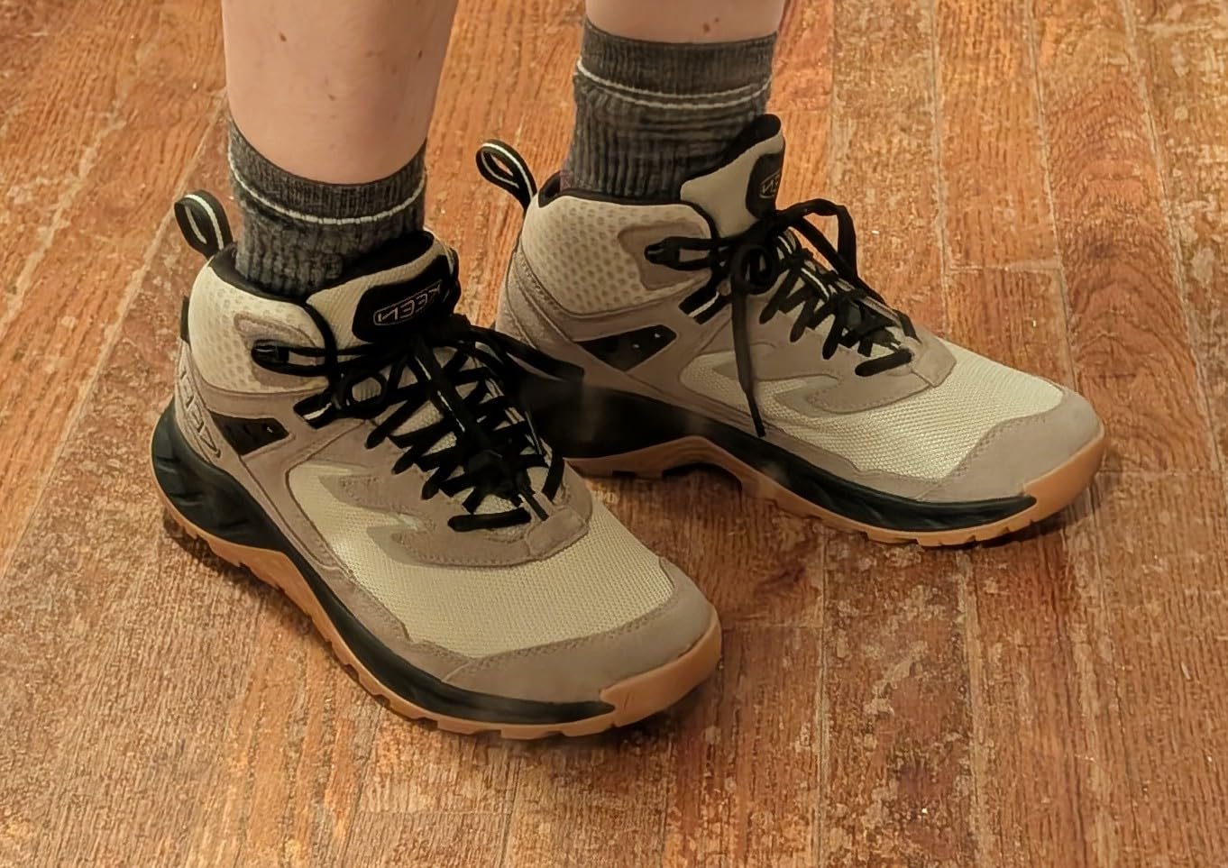 KEEN Men's Hightrail Mid Waterproof Hiking Boots customer photo 2