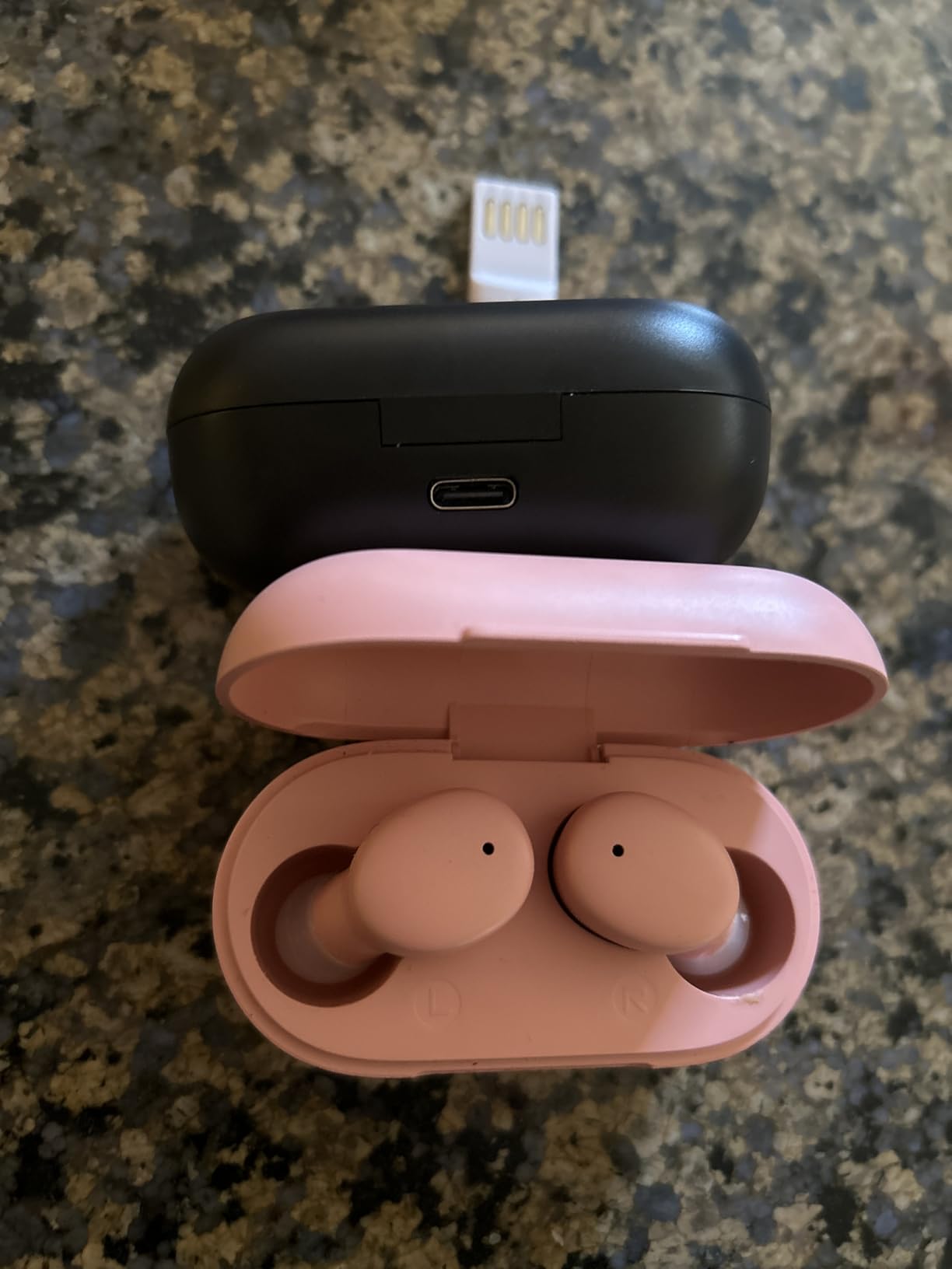 kurdene Wireless Earbuds Bluetooth 5.3 Light Weight in Ear Headphones | Premium Sound Bass Ear buds with Charging Case, Touch Control, Built in Mics Headset, Clear Calls for Sports Workout customer photo 2