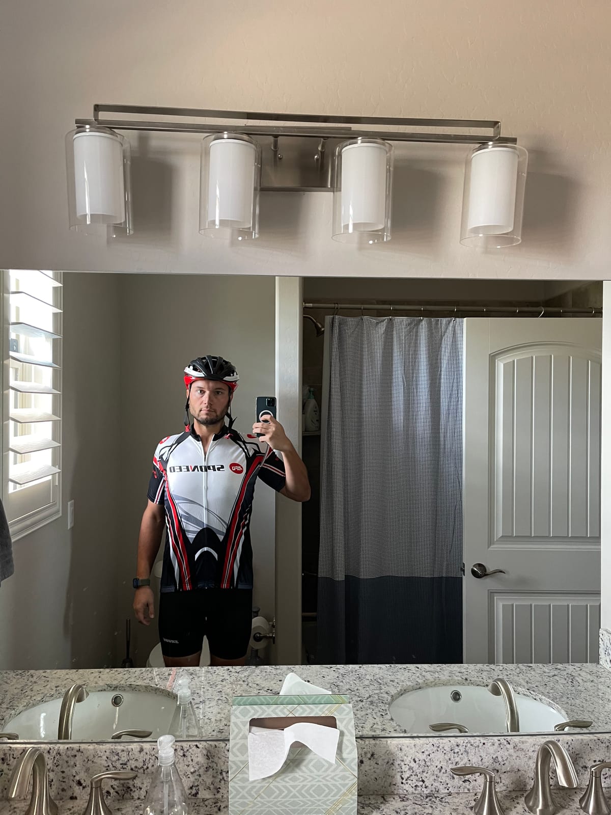 sponeed Men's Cycling Jerseys Tops Biking Shirts Short Sleeve Bike Clothing Full Zipper Bicycle Jacket with Pockets customer photo 2