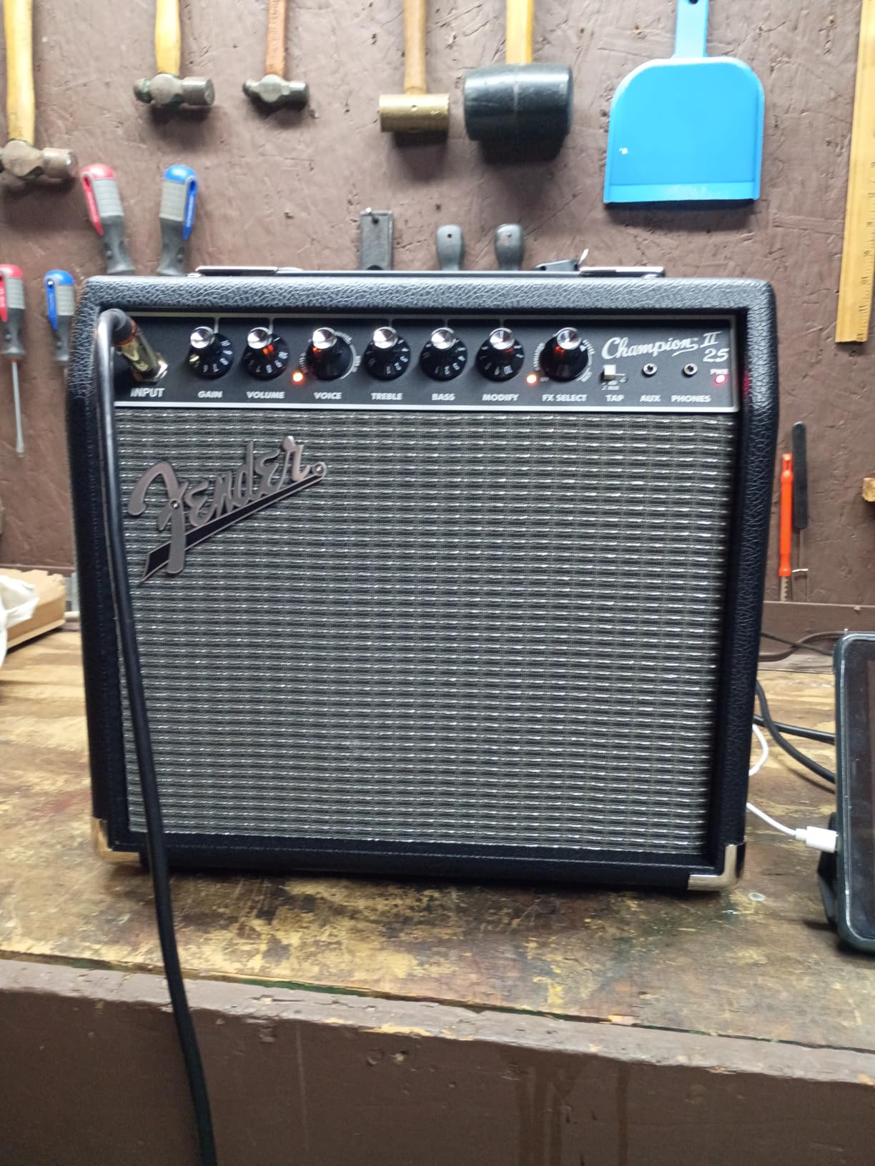 Fender Champion II 25 Watt Electric Guitar Combo Amp, Speaker, USB & Aux | 25 Watt Combo Amp with 8 Speaker, Multiple Amp Voicings, Reverb/Delay/Chorus Effects, USB and Aux in customer photo 2