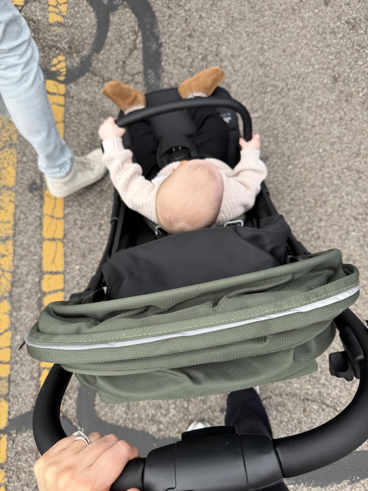 Jeep Altitude Compact Travel Stroller by Delta Children Greenguard Gold, Easy One Hand Fold, Lightweight, Extendable Canopy with Peek-a-Boo Window, Reclining Seat, 4 Wheel Suspension, Black customer photo 1