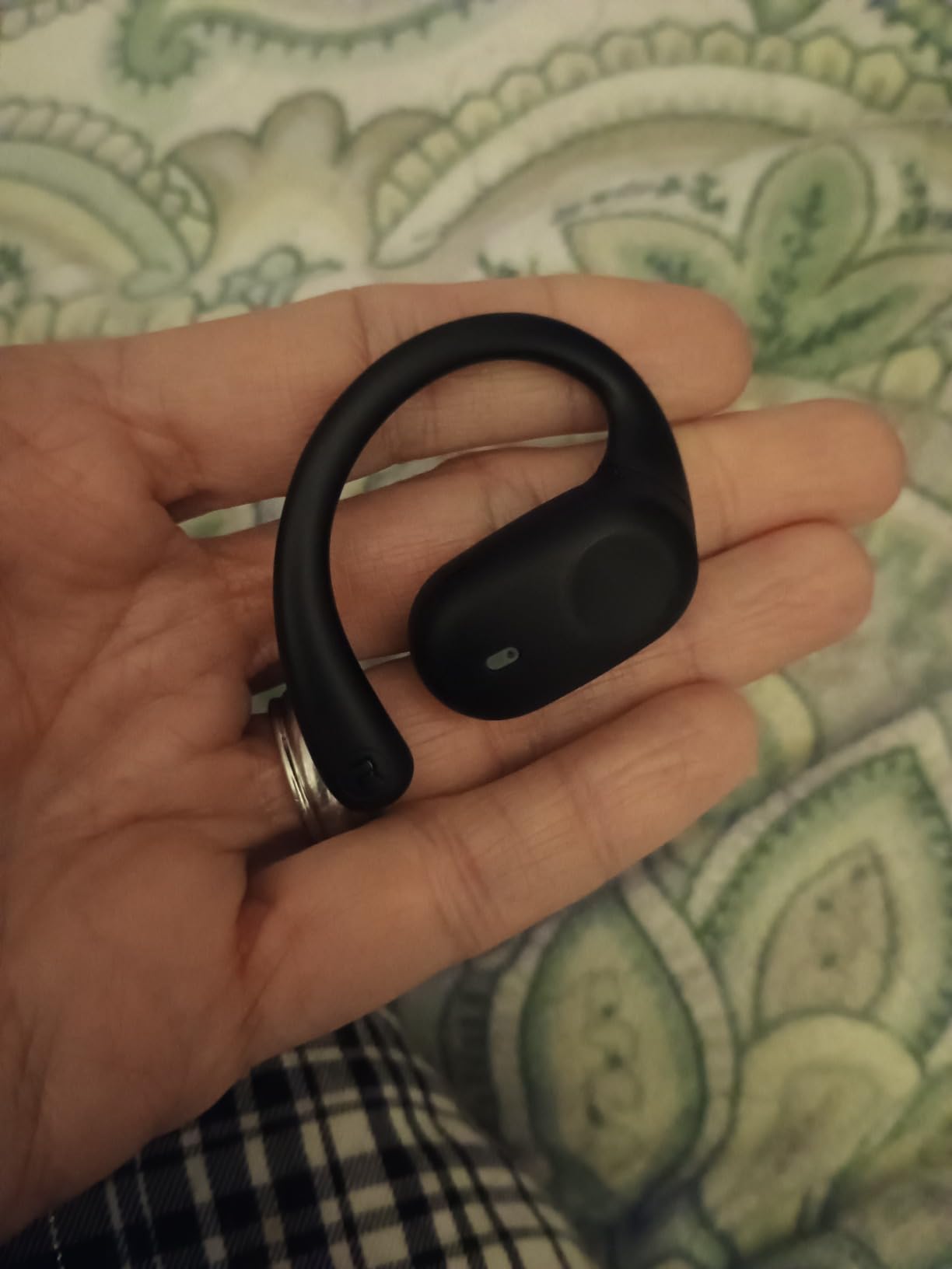 Eigsupia Open Ear Headphones, Bluetooth 5.3 Sports with Smart Digital Display, 36H Playtime, IP54 customer photo 1
