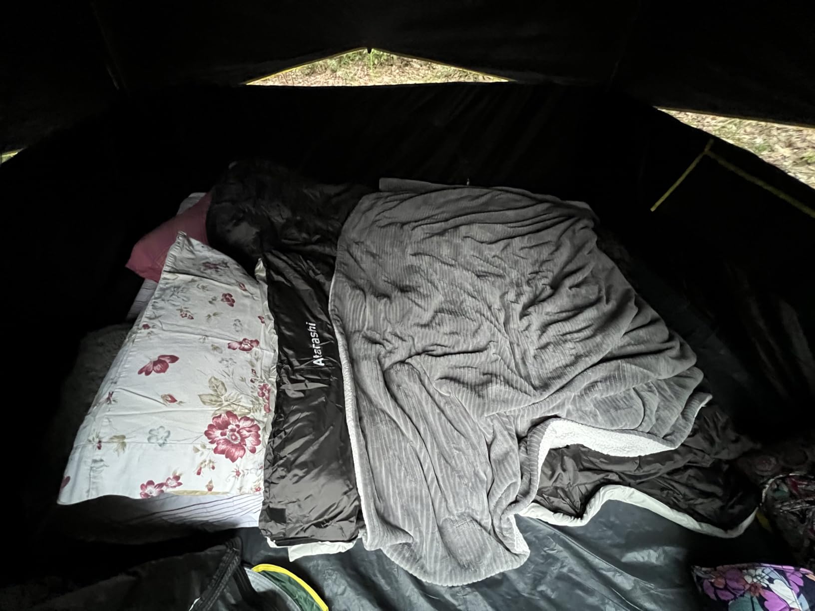 LOYEAHCAMP Tent 4/6 Person Blackout Camping Tent with Rainfly customer photo 2