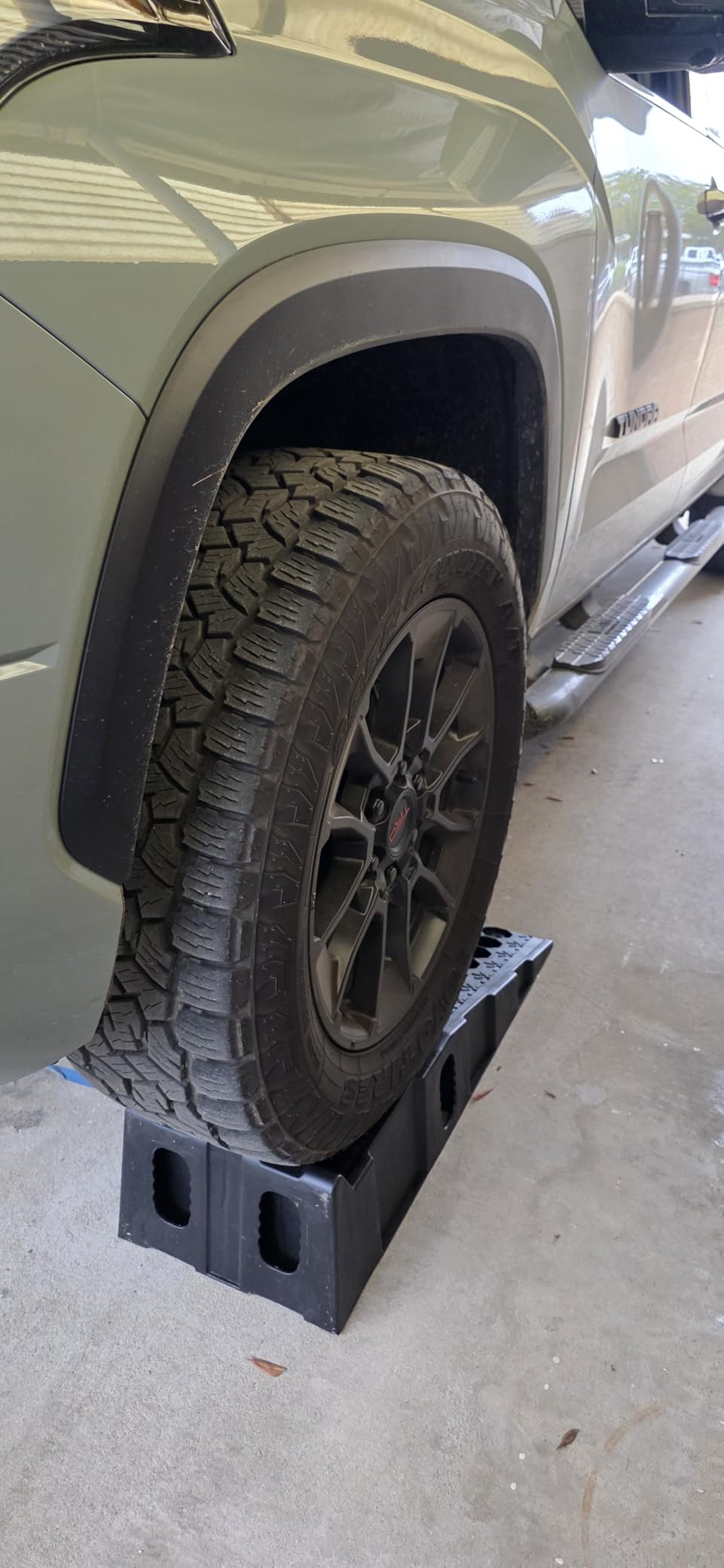 Nilight Car Ramps, 6.7 Inch Lift Vehicle Service Ramps | 16,000lb. GVW Capacity Per Pair, Ideal for Oil Changes and Garage Repairs, Heavy Duty Ramps for Trucks, SUVs and Cars customer photo 1