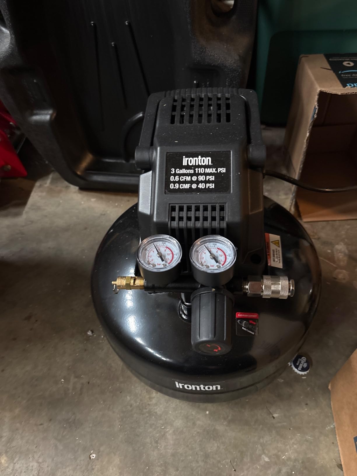 Ironton Oil-Free Pancake Air Compressor, 0.3 HP, 3 Gallon, 110 PSI customer photo 2