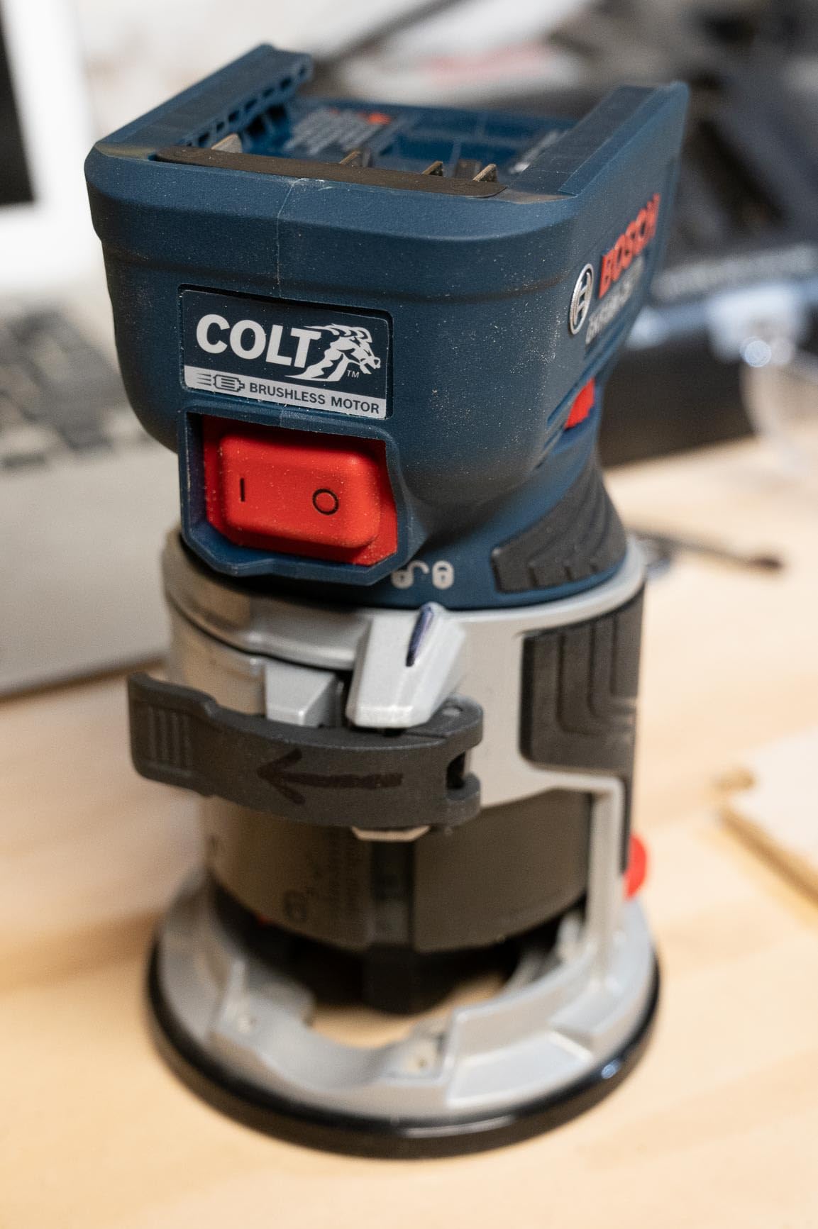 BOSCH GKF18V-25N 18V Brushless Colt Palm Router, Cordless Power and Precision for Woodworking Projects - Includes Dust Extraction System and Variable Speed Control (Bare Tool) customer photo 1