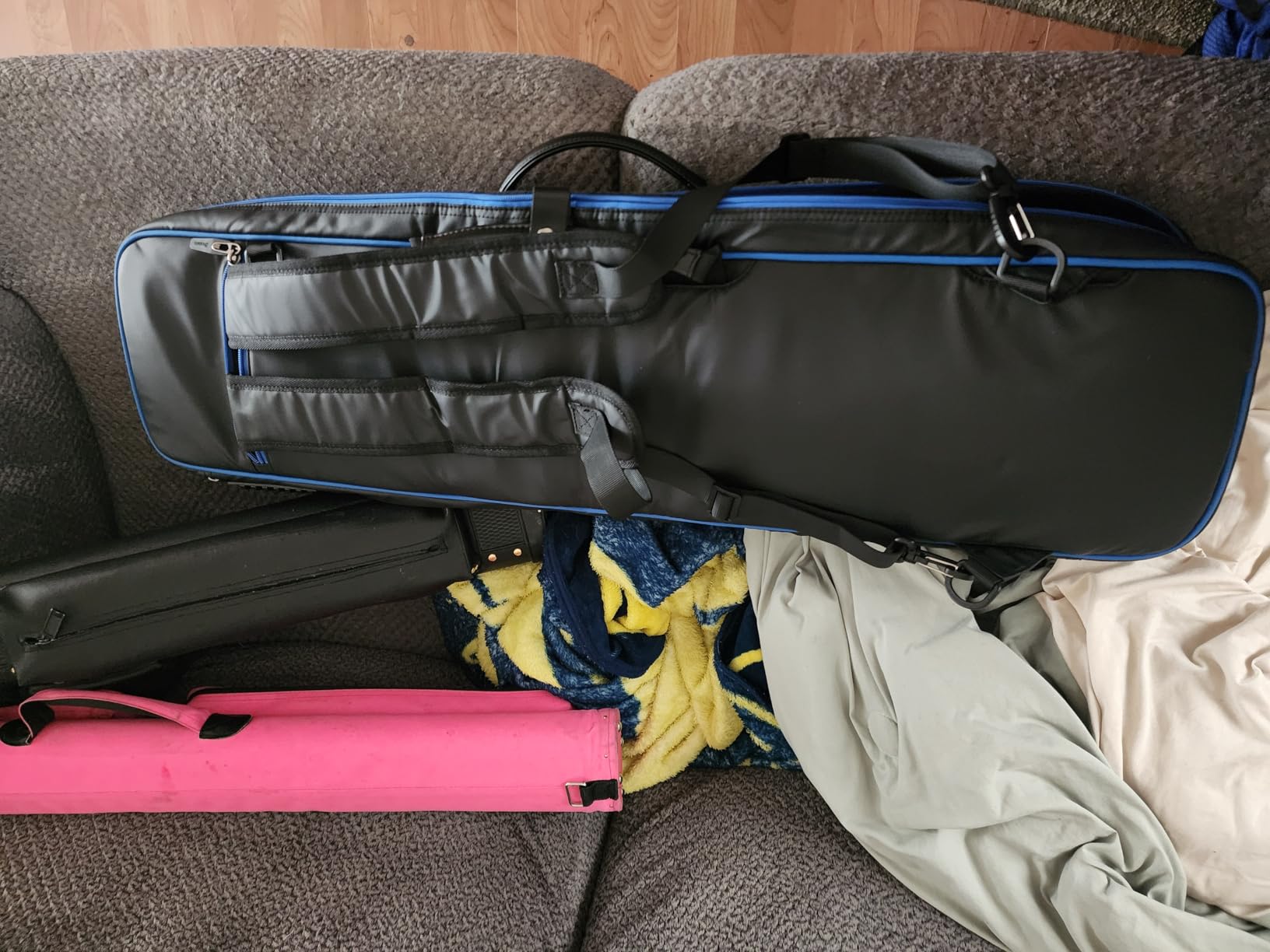 Pool Cue Case, 3x4 / 5x5 Pool Stick Bag with Multiple Accessory Pockets | Soft Padded, 3 Carrying Options, Durable Materials, Billiard Cue Backpack with Adjustable Shoulder Straps, for League Travel customer photo 2