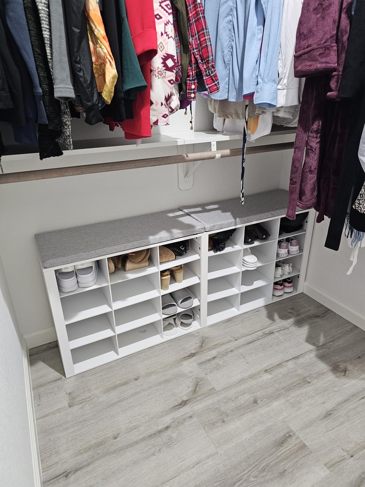 Hzuaneri Shoe Storage Bench with Cushion, Storage Bench with 18 Cubbies | 9.5