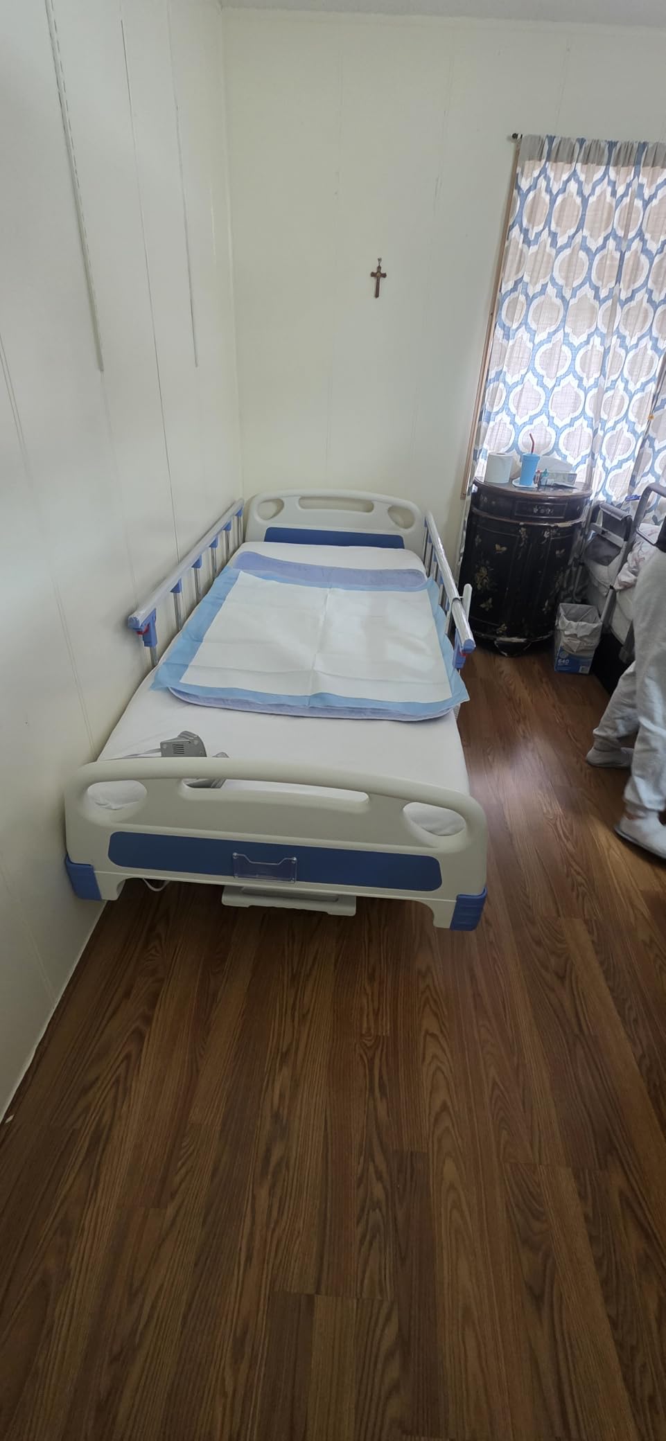Real Relax Premium 2 Function Full Electric Hospital Bed, ICU Electric Medical Bed with 4 inch Foam Mattress & IV Pole, Dining Table Board and 5 inch Locking Casters, 530LBS Loading. customer photo 2
