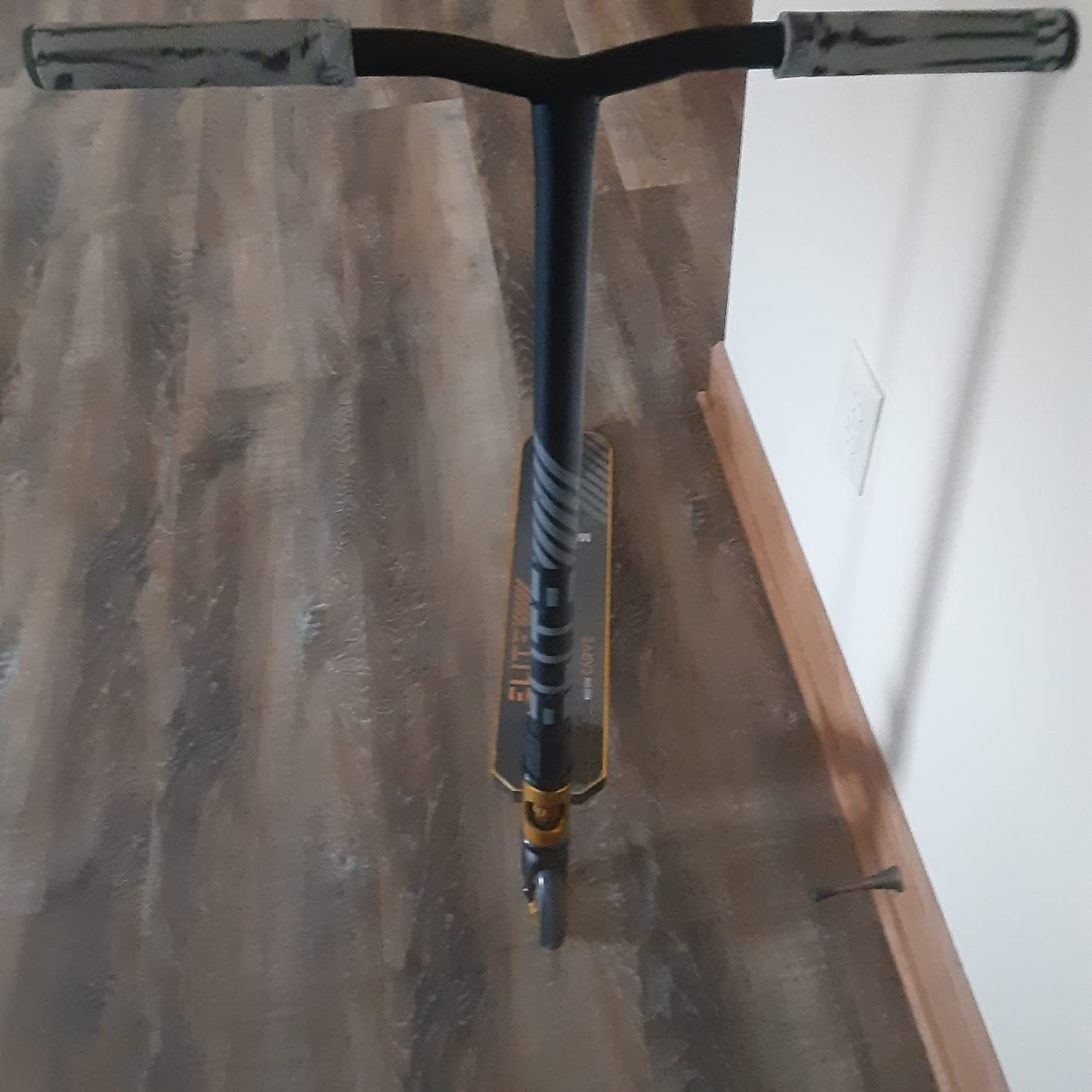 Madd Gear Pro Trick Stunt Scooter for Kids Ages 8-12 - Lightweight Durable 2 Wheel Freestyle Scooter for Skatepark and Street - Easy Assembly - MG3 customer photo 1